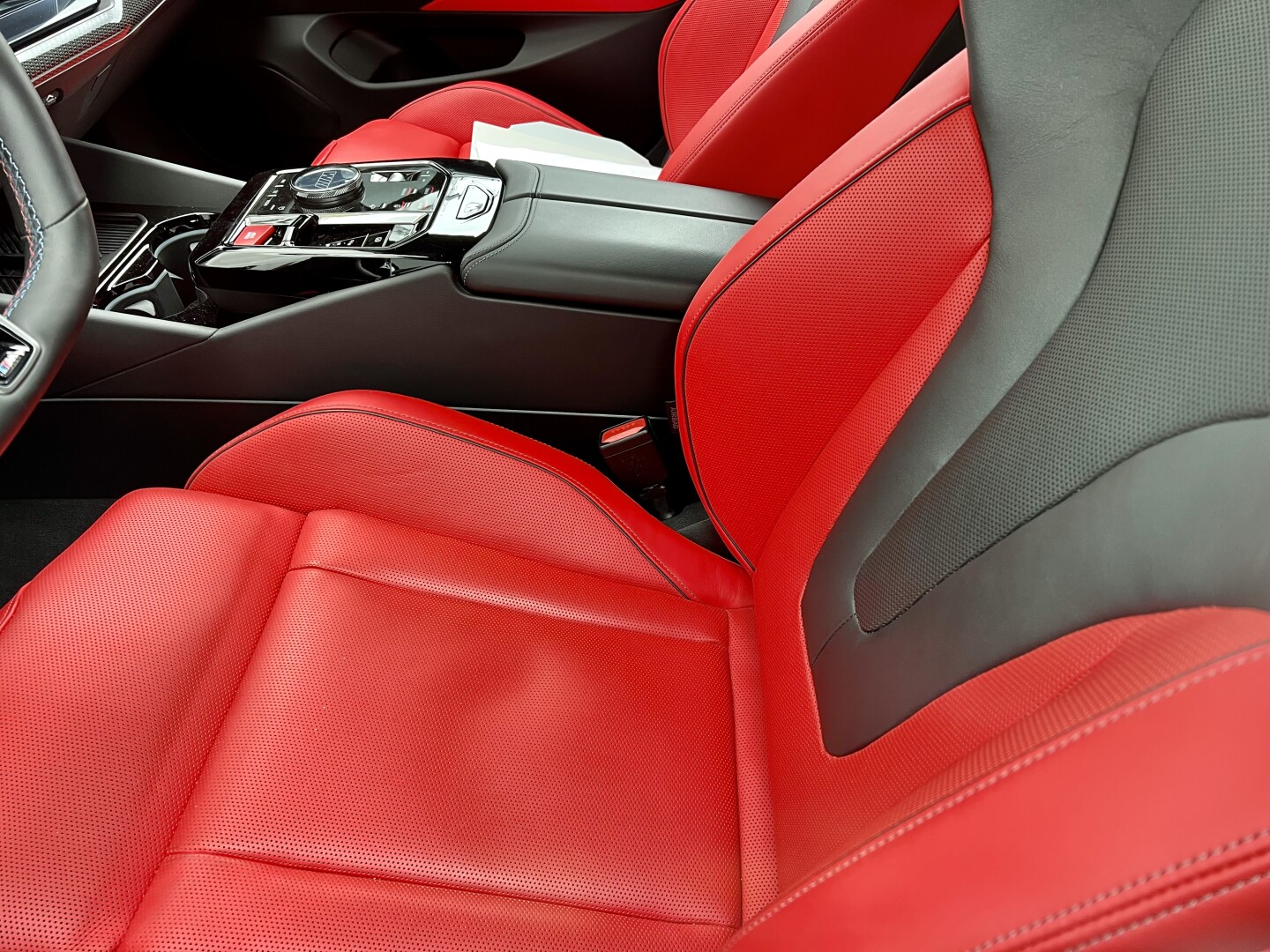 BMW M5 xDrive 727PS Individual Frozen Deep Gray З Німеччини (126783)
