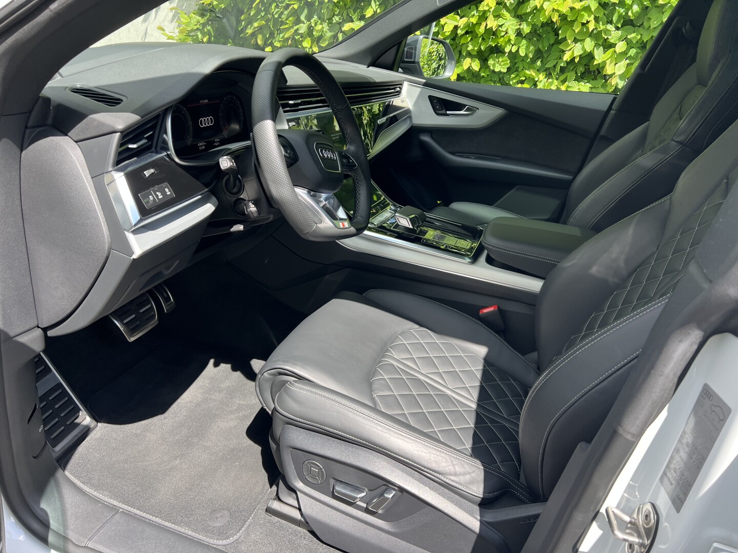 Audi Q8 S-Line 50TDI 286PS LED-Matrix Black Paket Из Германии (127337)