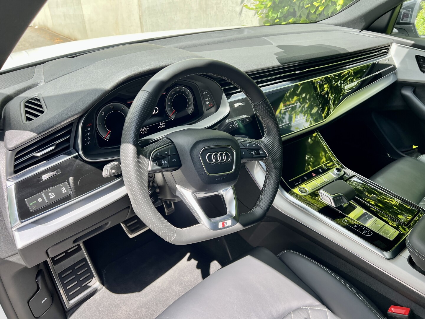 Audi Q8 S-Line 50TDI 286PS LED-Matrix Black Paket Из Германии (127336)