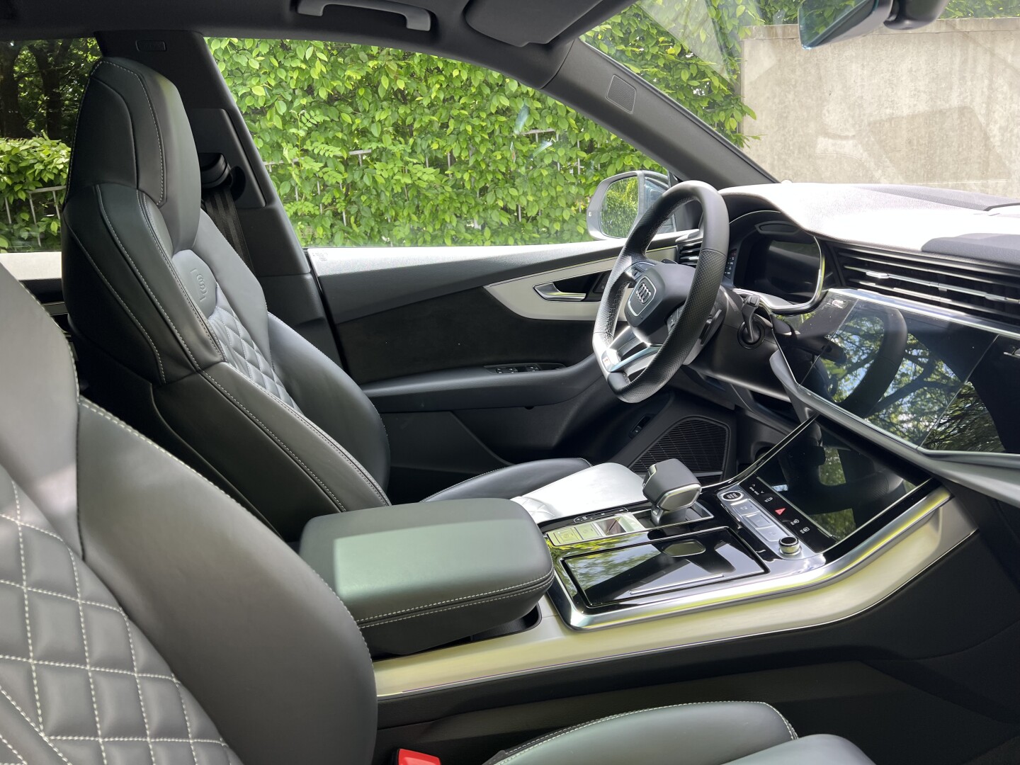 Audi Q8 S-Line 50TDI 286PS LED-Matrix Black Paket Из Германии (127329)