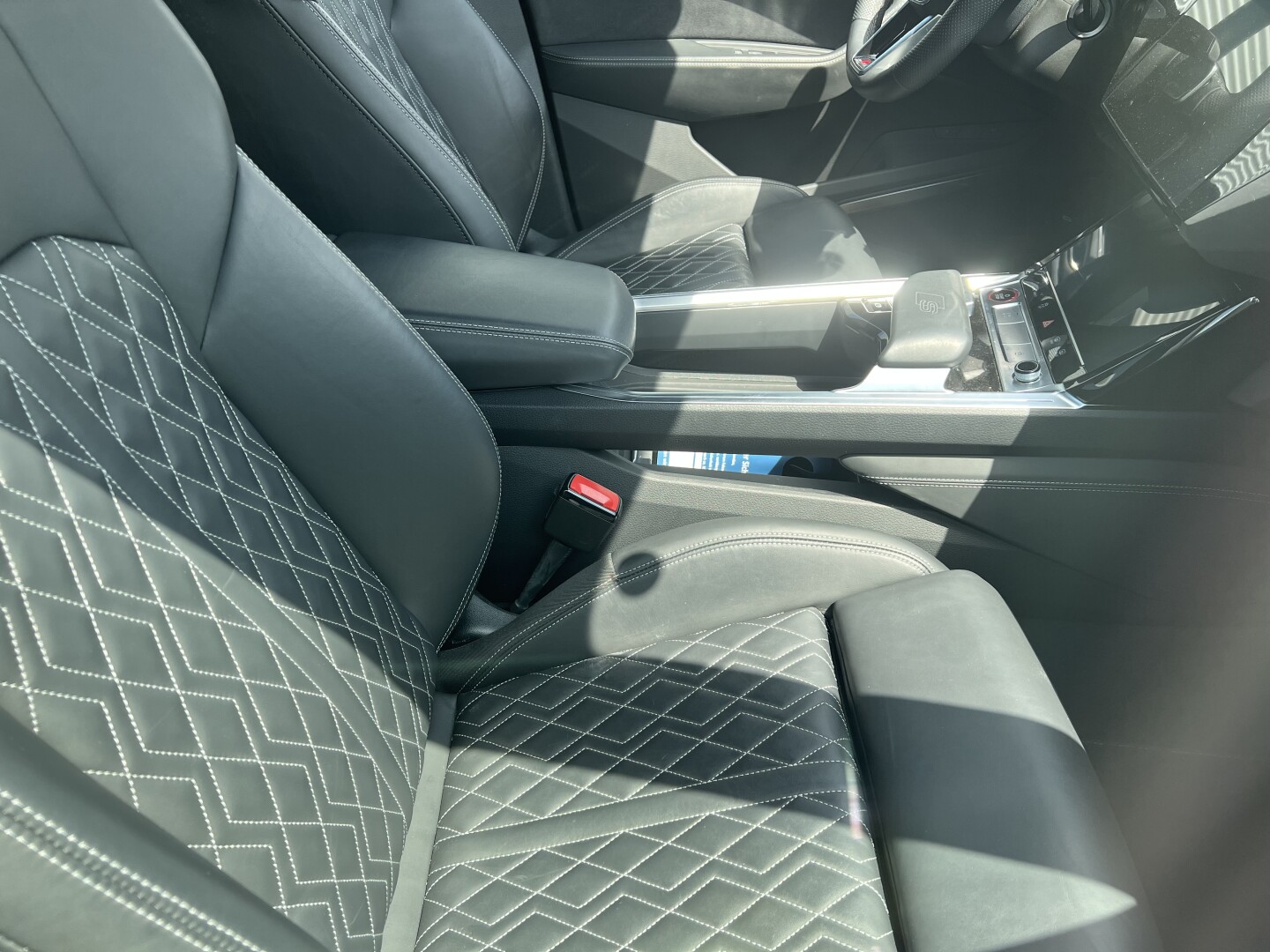 Audi S e-tron Sportback 503PS Matrix Exclusive  Из Германии (127415)