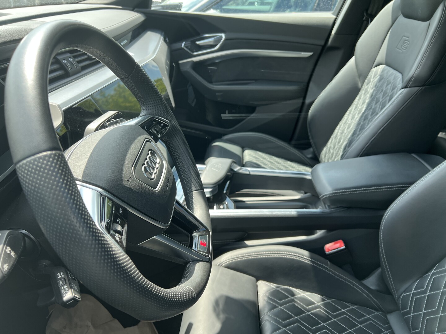 Audi S e-tron Sportback 503PS Matrix Exclusive  Из Германии (127427)