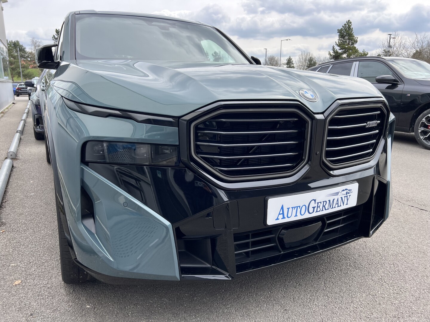 BMW XM 4.4 Hybrid 653PS B&W Paket-Black Exclusive Из Германии (127462)