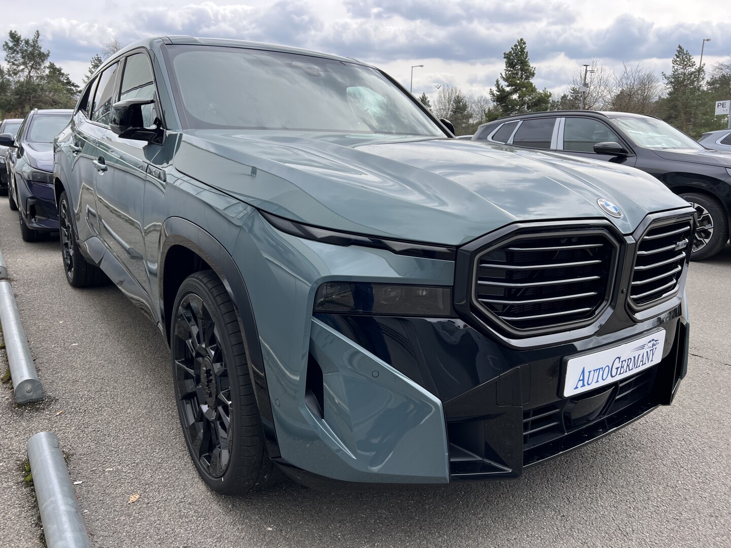 BMW XM 4.4 Hybrid 653PS B&W Paket-Black Exclusive Из Германии (127463)