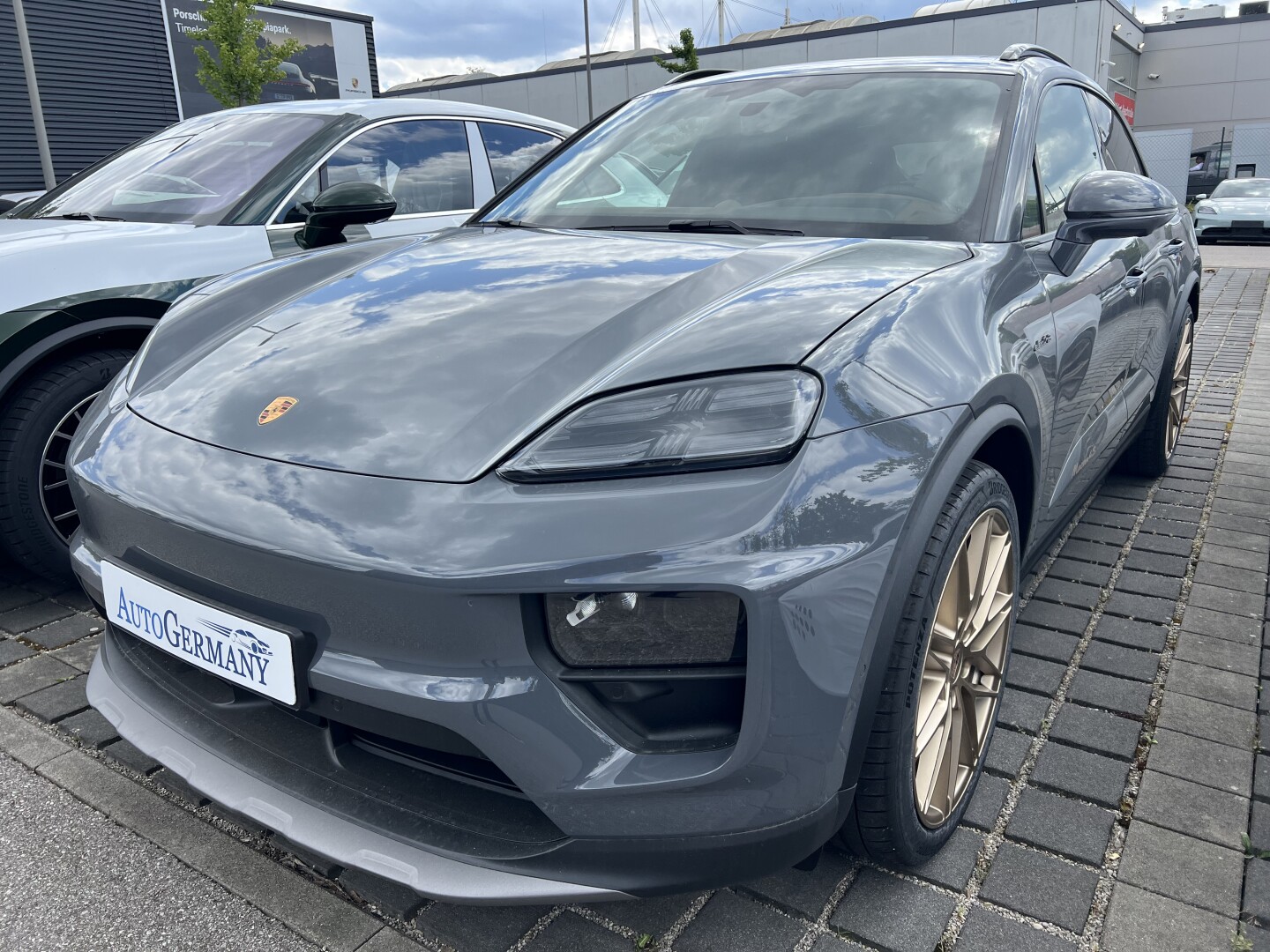 Porsche Macan 4S InnoDrive 517PS Surround-View Из Германии (127489)