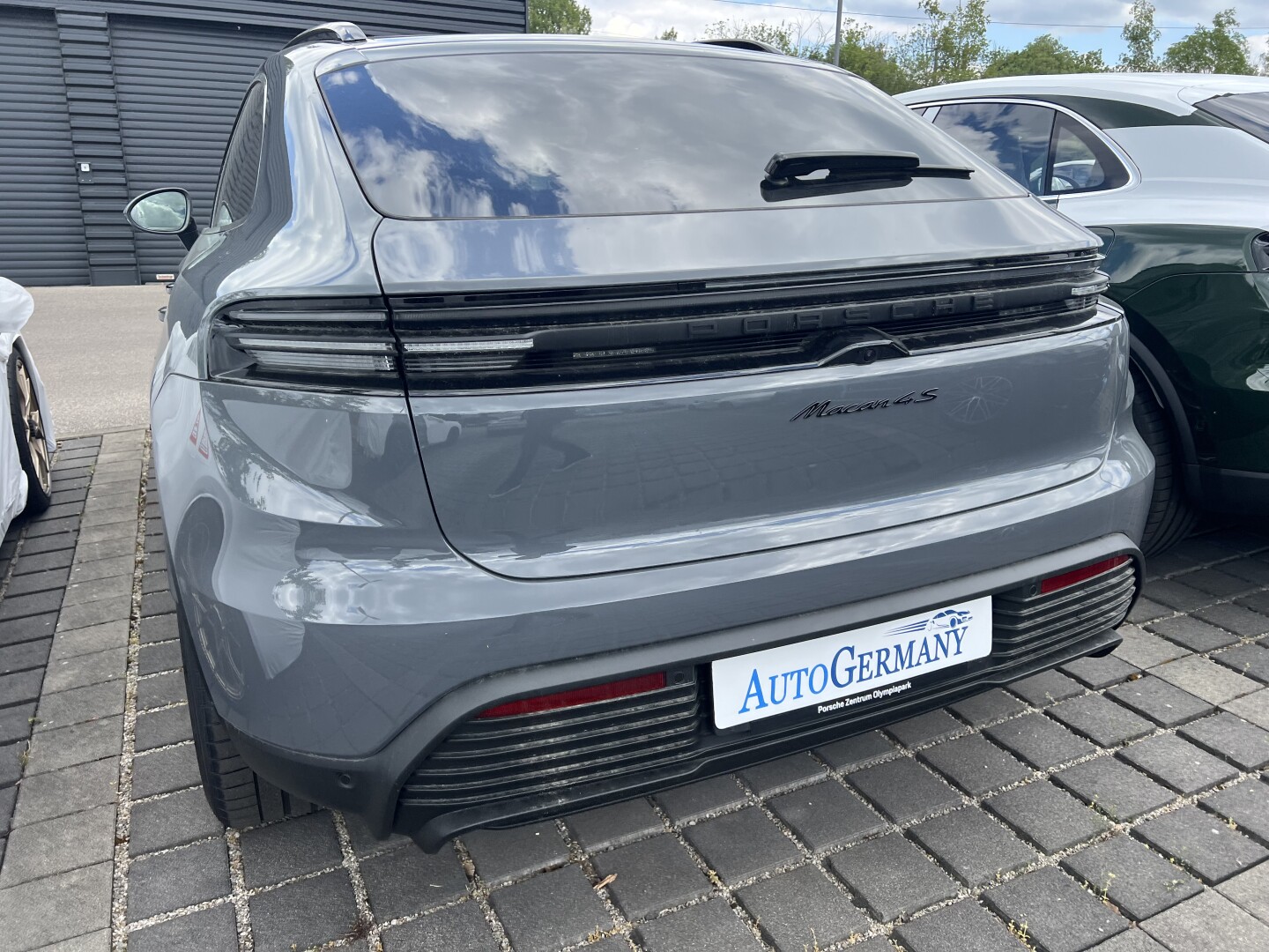 Porsche Macan 4S InnoDrive 517PS Surround-View Из Германии (127507)