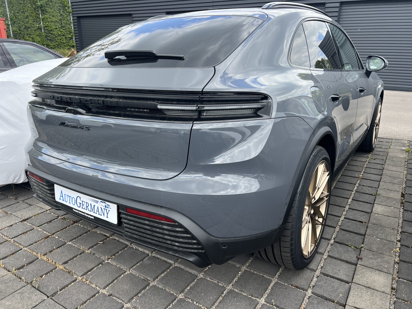 Porsche Macan 4S InnoDrive 517PS Surround-View Из Германии (127511)