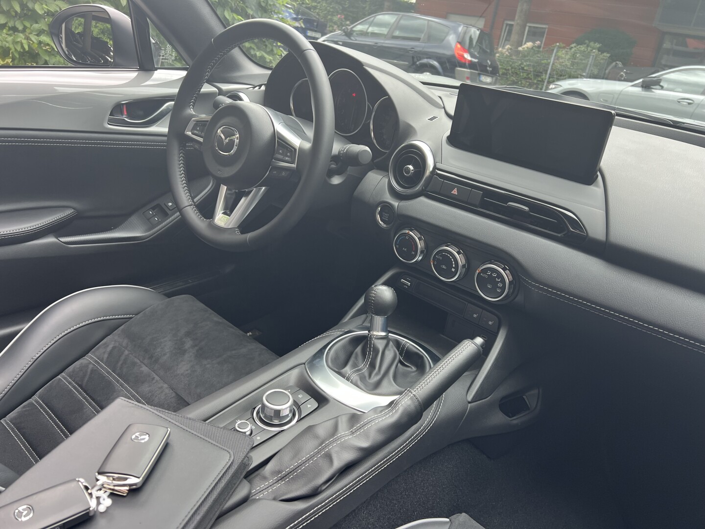 Mazda MX-5 SKYACTIV-G 2RHT RWD Cabrio З Німеччини (127718)