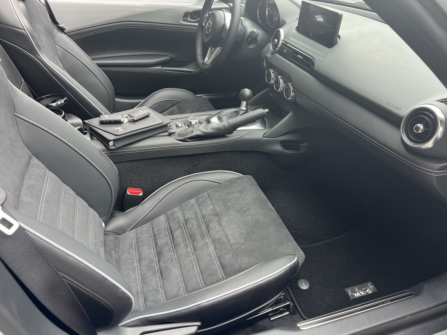 Mazda MX-5 SKYACTIV-G 2RHT RWD Cabrio З Німеччини (127717)