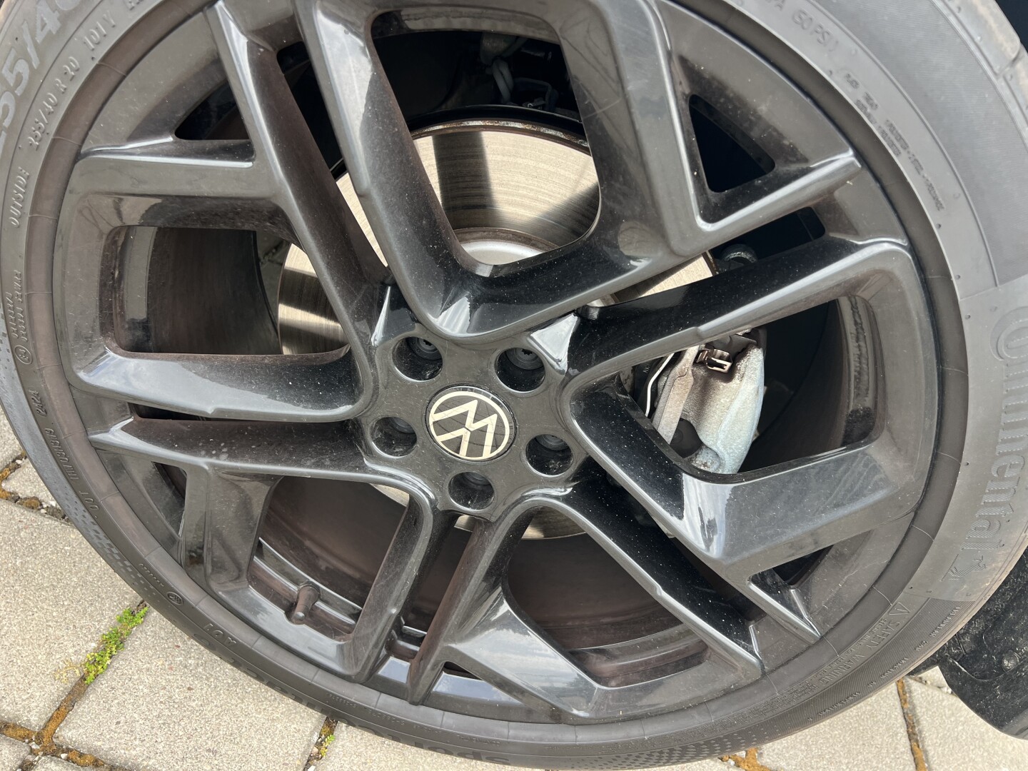 VW Tiguan 1.5e Hybrid 272PS R-Line DSG Black Из Германии (127769)