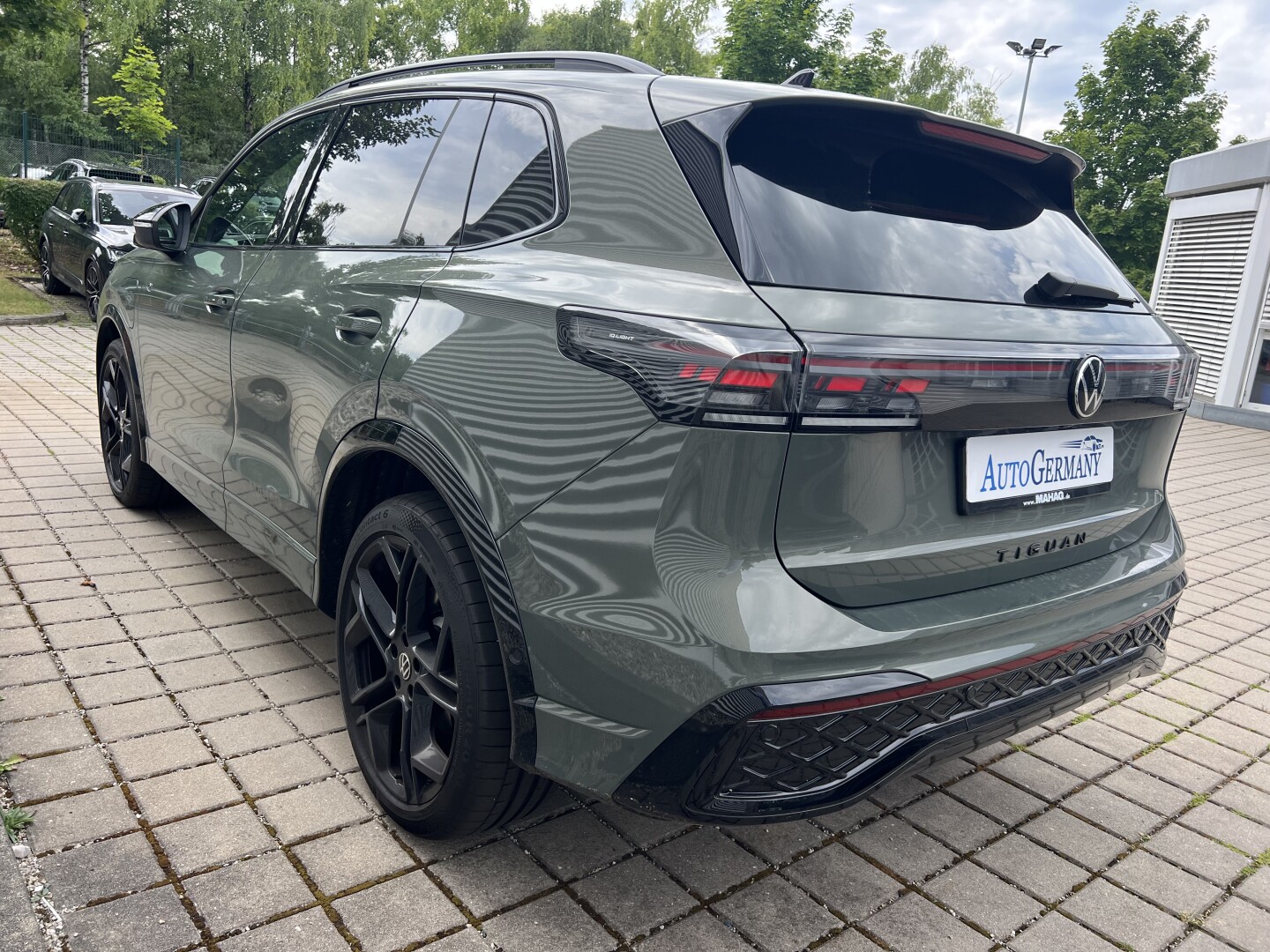 VW Tiguan 1.5e Hybrid 272PS R-Line DSG Black Из Германии (127787)