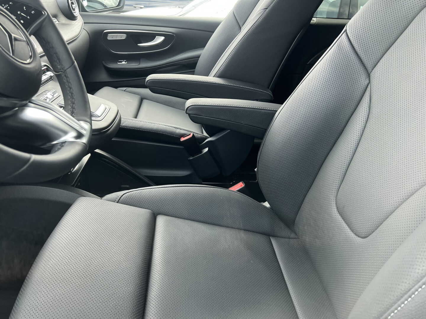 Mercedes-Benz V300d 4-Matic Avantgarde Lang AMG Из Германии (127806)