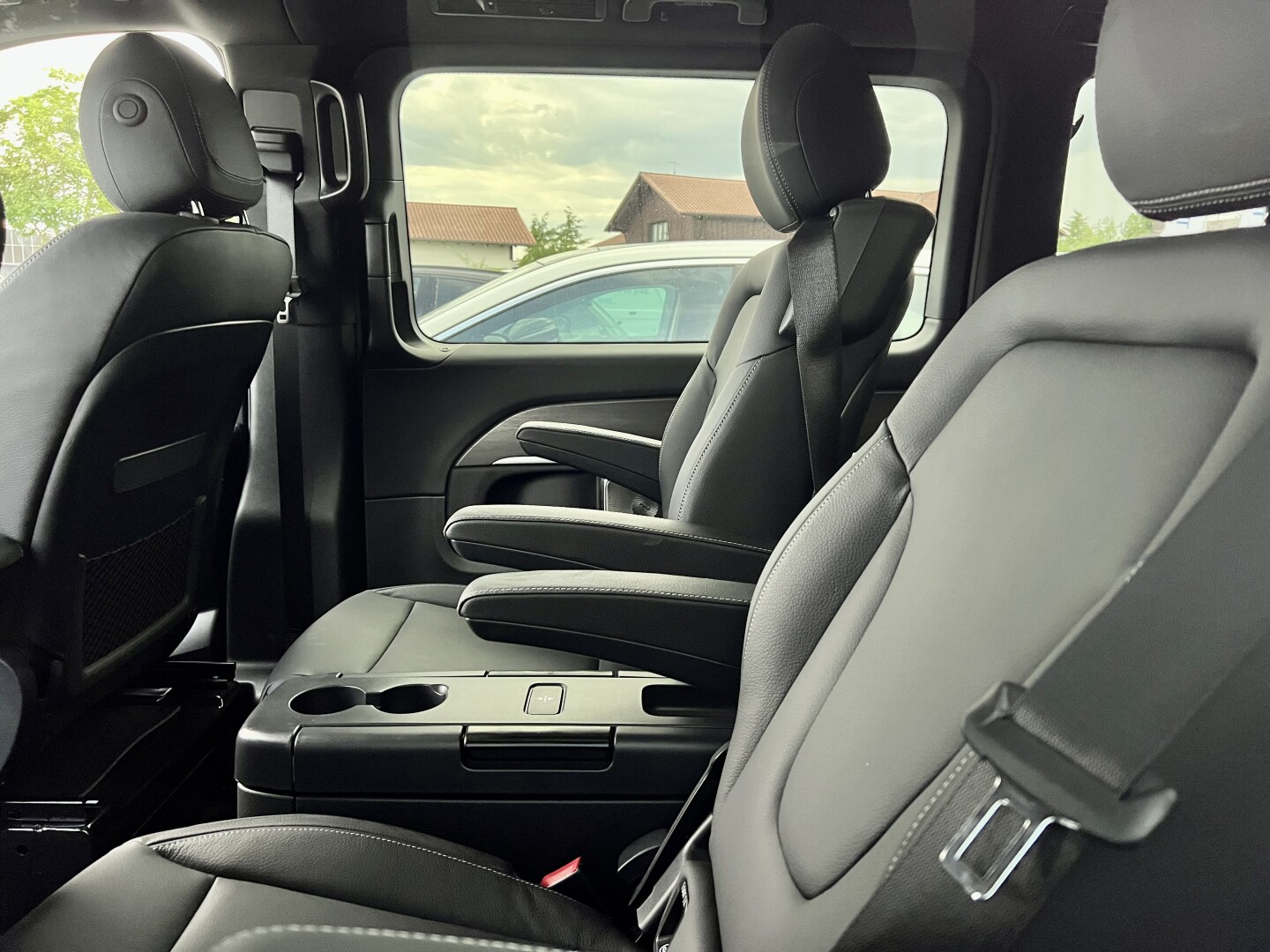 Mercedes-Benz V300d 4-Matic Avantgarde Lang AMG Из Германии (127808)