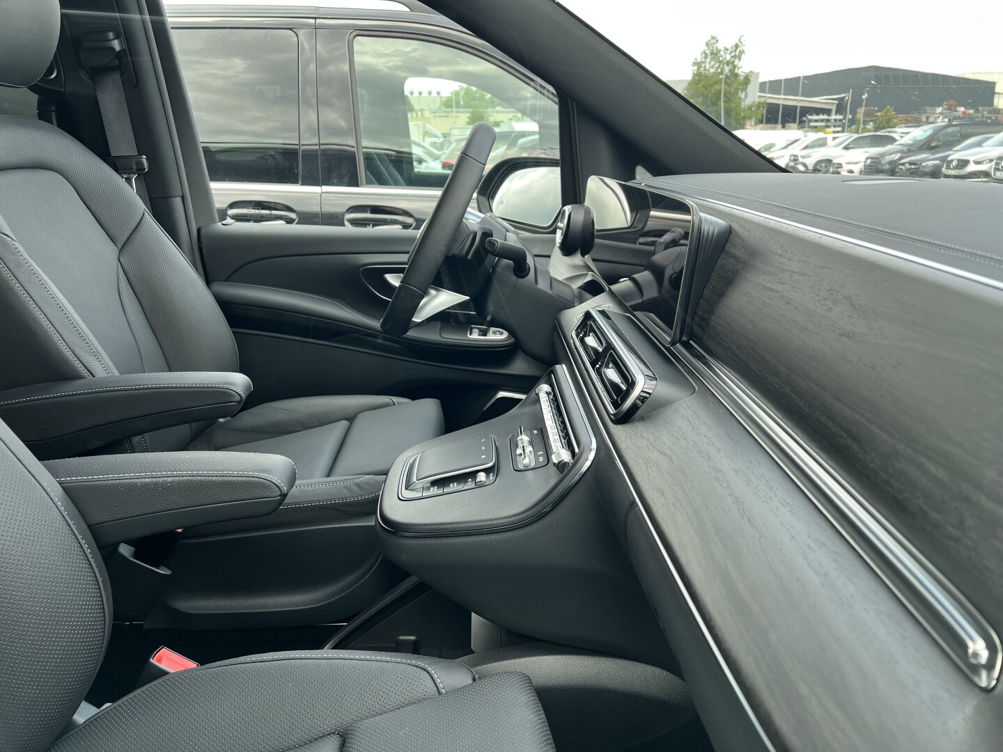 Mercedes-Benz V300d 4-Matic Avantgarde Lang AMG Из Германии (127794)