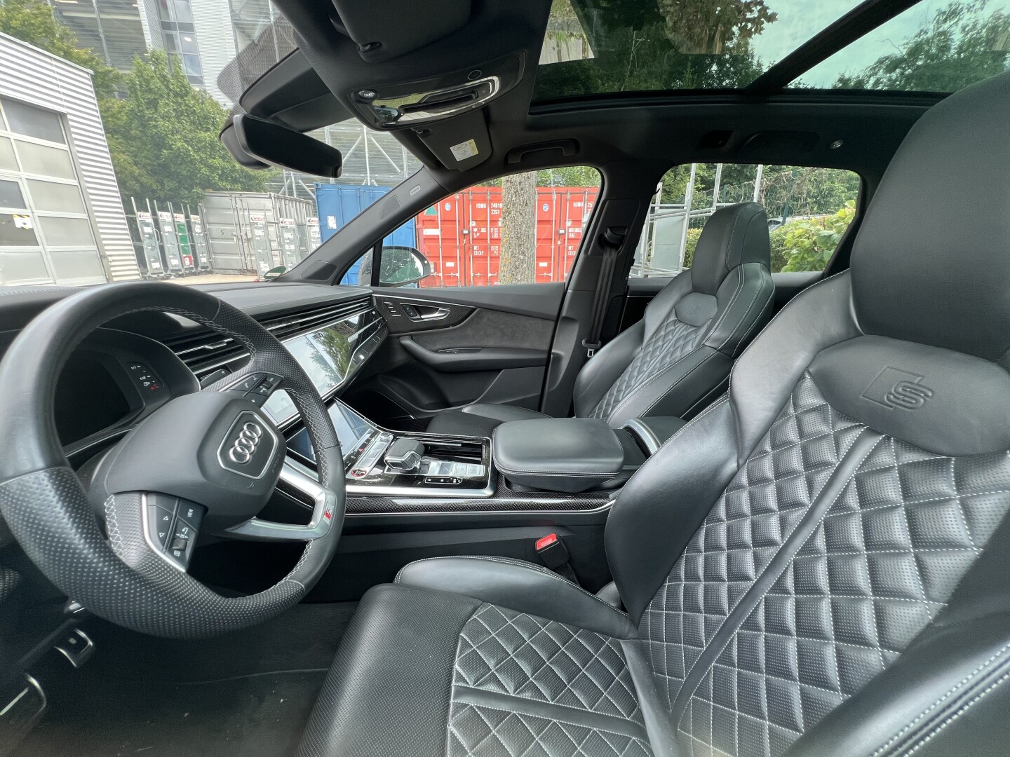 Audi SQ7 4.0TDI 435PS Individual Black-Paket Matrix  Из Германии (127815)