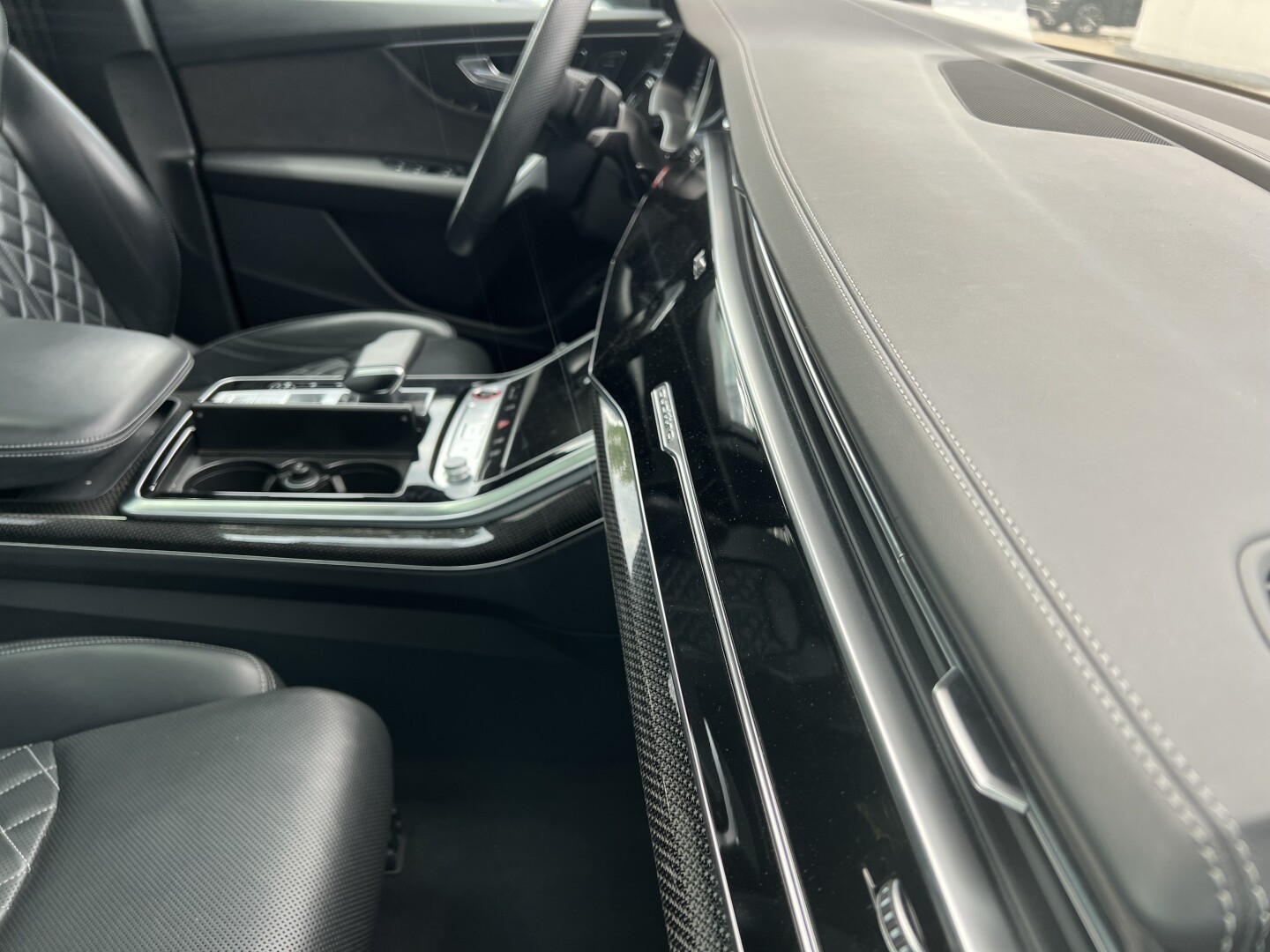 Audi SQ7 4.0TDI 435PS Individual Black-Paket Matrix  Из Германии (127828)