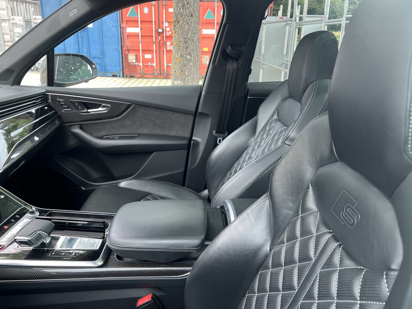 Audi SQ7 4.0TDI 435PS Individual Black-Paket Matrix  Из Германии (127818)