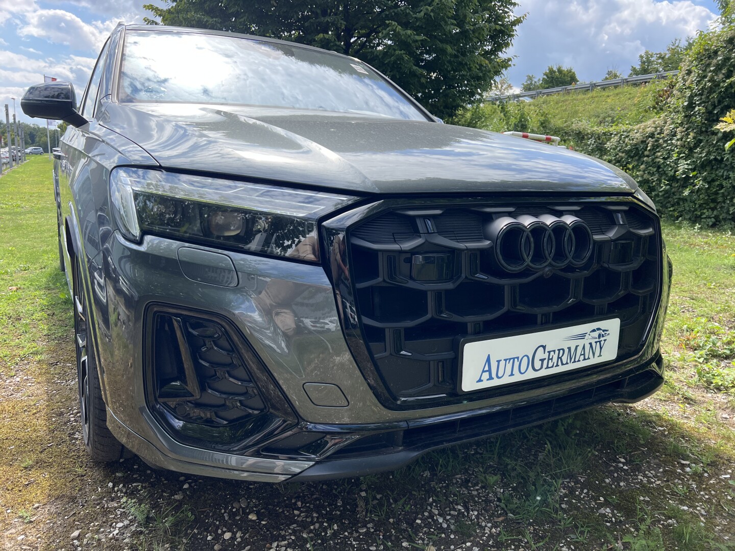 Audi Q7 50TDI 286PS S-Line Black Matrix LED З Німеччини (128136)