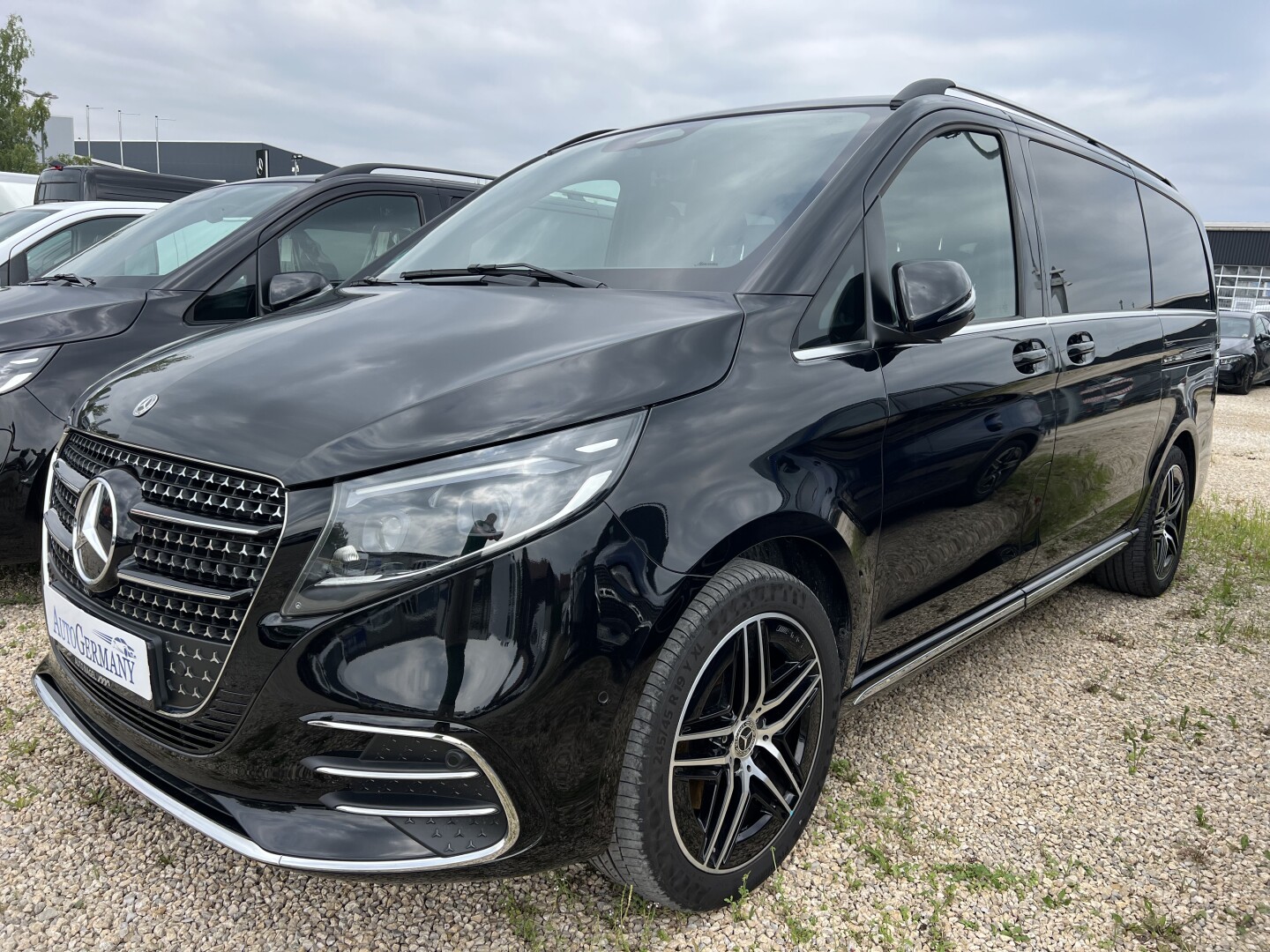 Mercedes-Benz V300d AMG 4-Matic Avantgarde Long 8-set З Німеччини (128322)