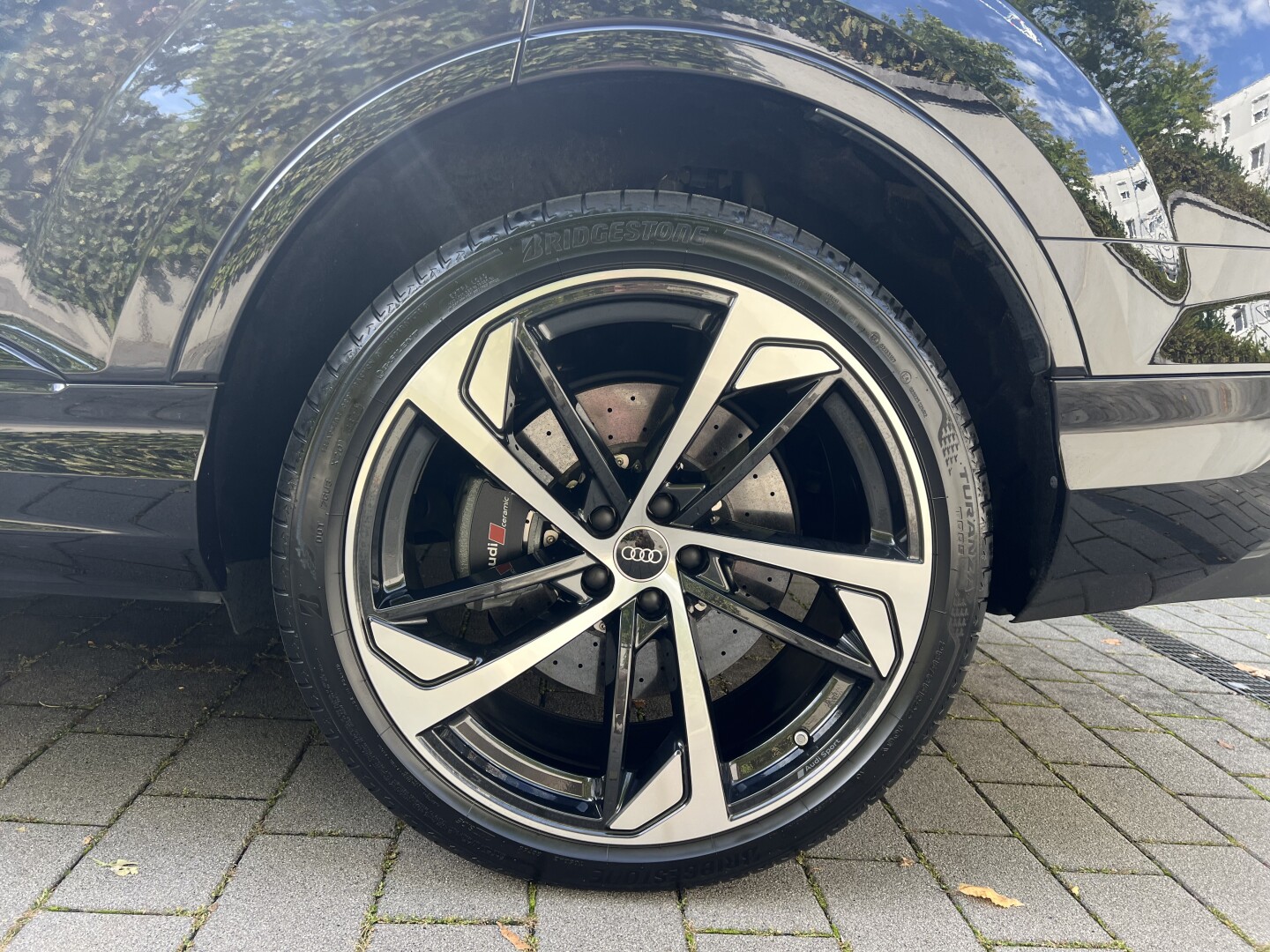 Audi SQ7 4.0TDI Keramik Carbon Night-Vision Laser B&O 7-Set З Німеччини (128534)