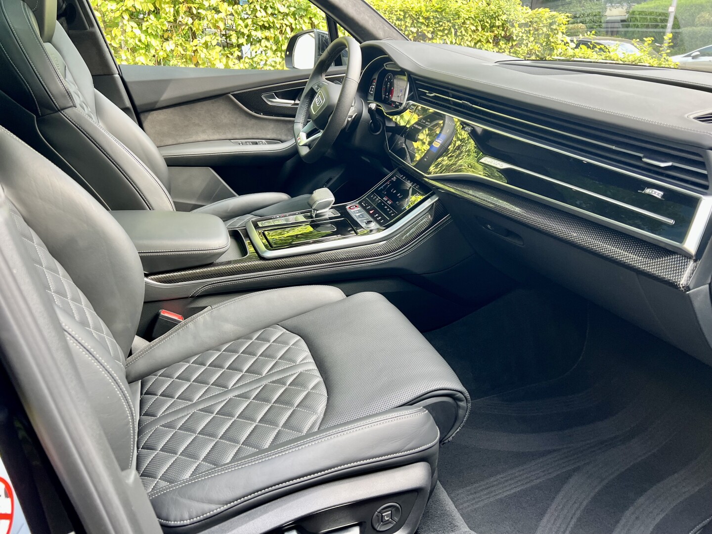 Audi SQ7 4.0TDI Keramik Carbon Night-Vision Laser B&O 7-Set З Німеччини (128509)