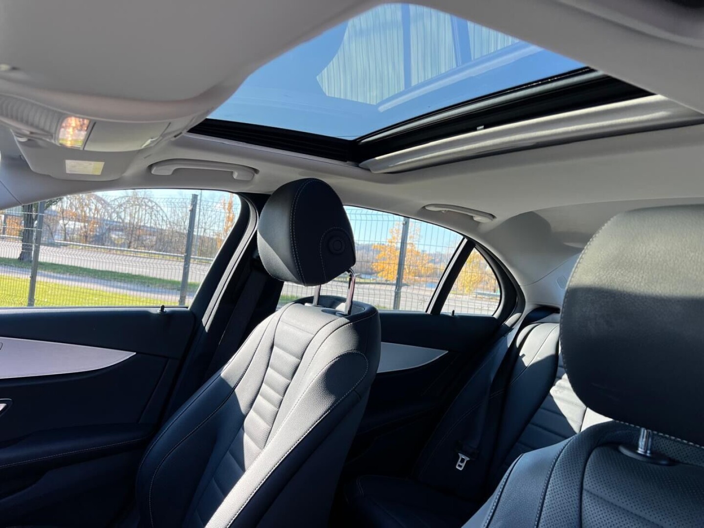 Mercedes-Benz E300de 4Matic 306PS AMG Hybrid З Німеччини (129096)