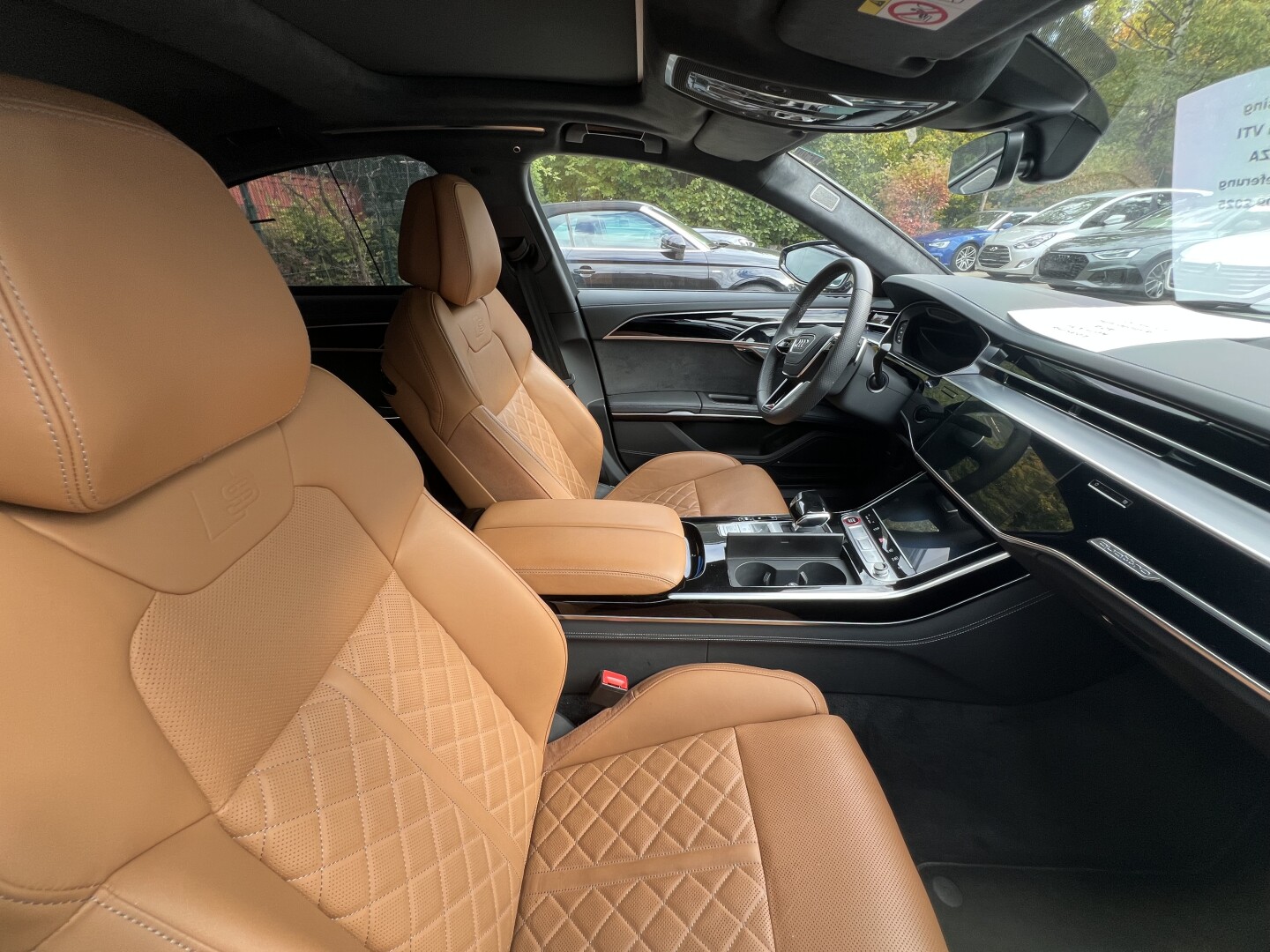 Audi S8 4.0TFSI 571PS Quattro Matrix Black-Paket З Німеччини (129374)