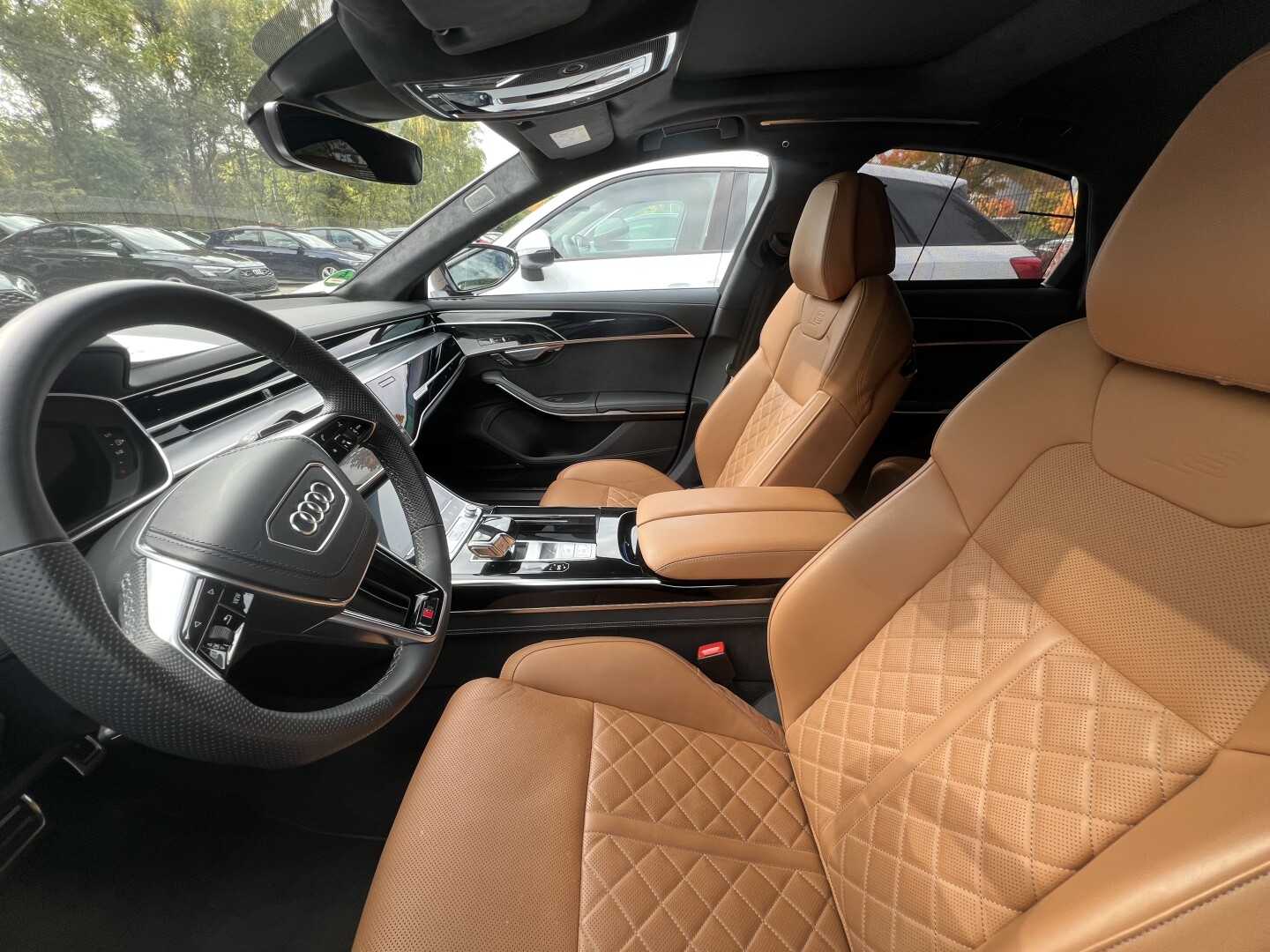 Audi S8 4.0TFSI 571PS Quattro Matrix Black-Paket З Німеччини (129384)