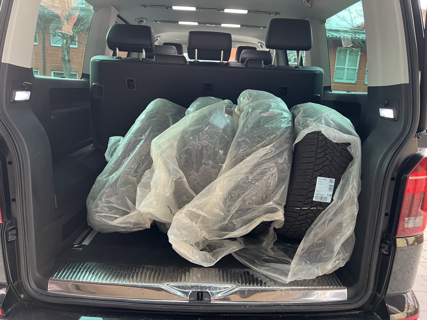 VW T6.1 Multivan 2.0TDI 204PS 4Motion DSG Highline LED З Німеччини (129447)