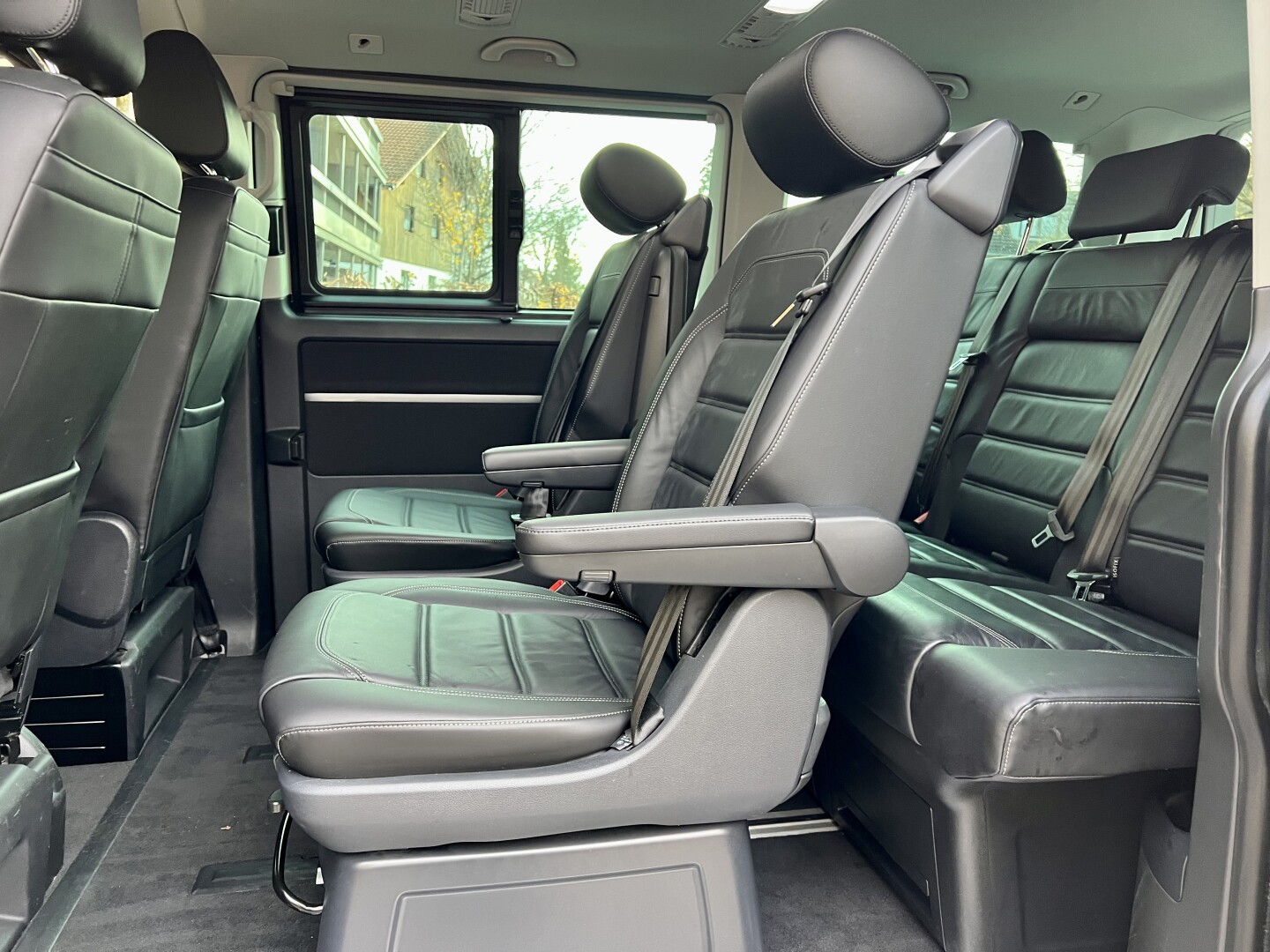 VW T6.1 Multivan 2.0TDI 204PS 4Motion DSG Highline LED З Німеччини (129439)