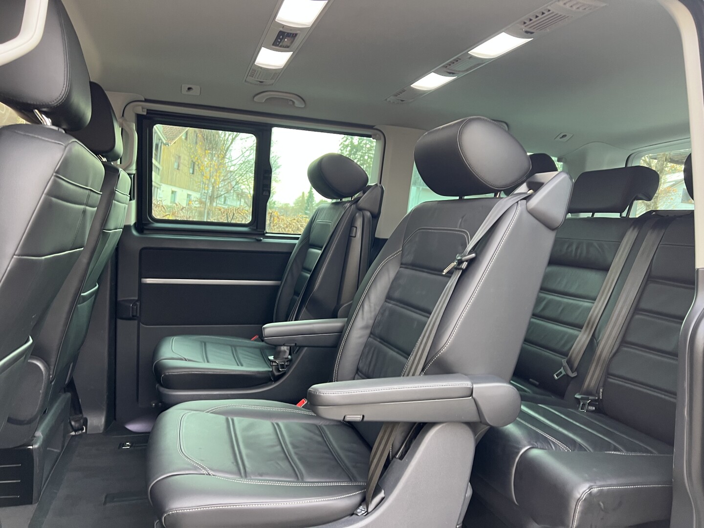 VW T6.1 Multivan 2.0TDI 204PS 4Motion DSG Highline LED З Німеччини (129437)