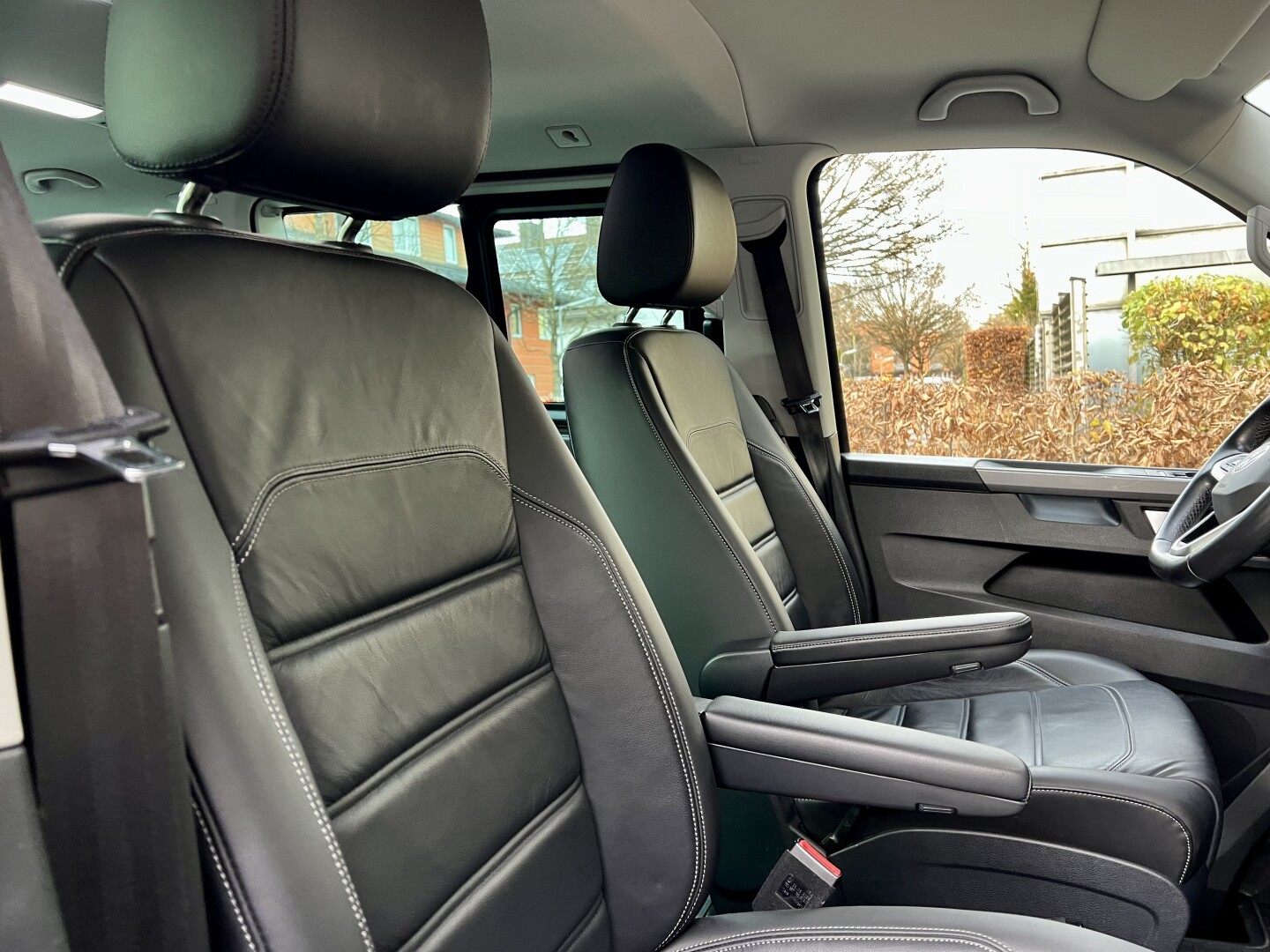 VW T6.1 Multivan 2.0TDI 204PS 4Motion DSG Highline LED З Німеччини (129436)