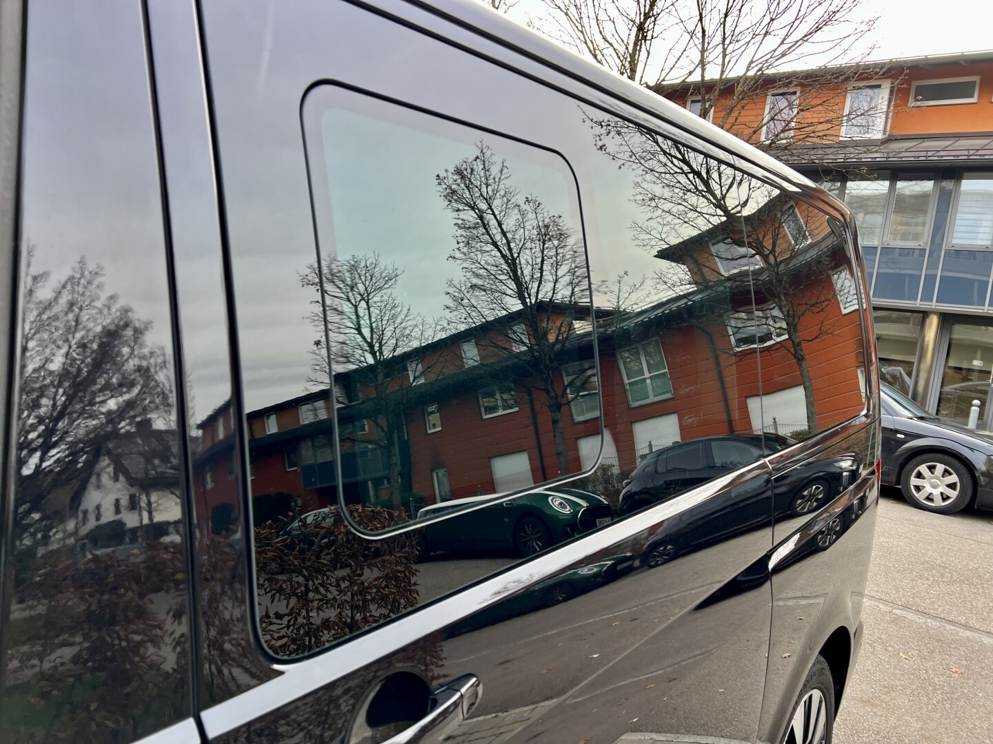 VW T6.1 Multivan 2.0TDI 204PS 4Motion DSG Highline LED З Німеччини (129422)