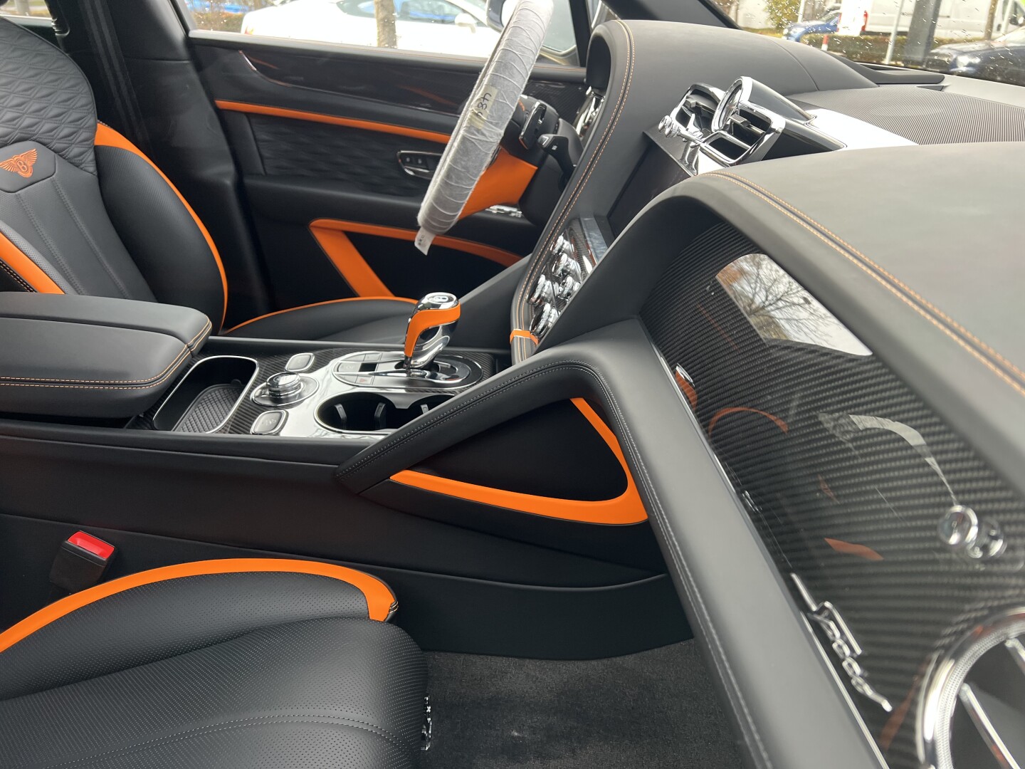 Bentley Bentayga Speed 650PS Black-Orange Paket З Німеччини (129481)