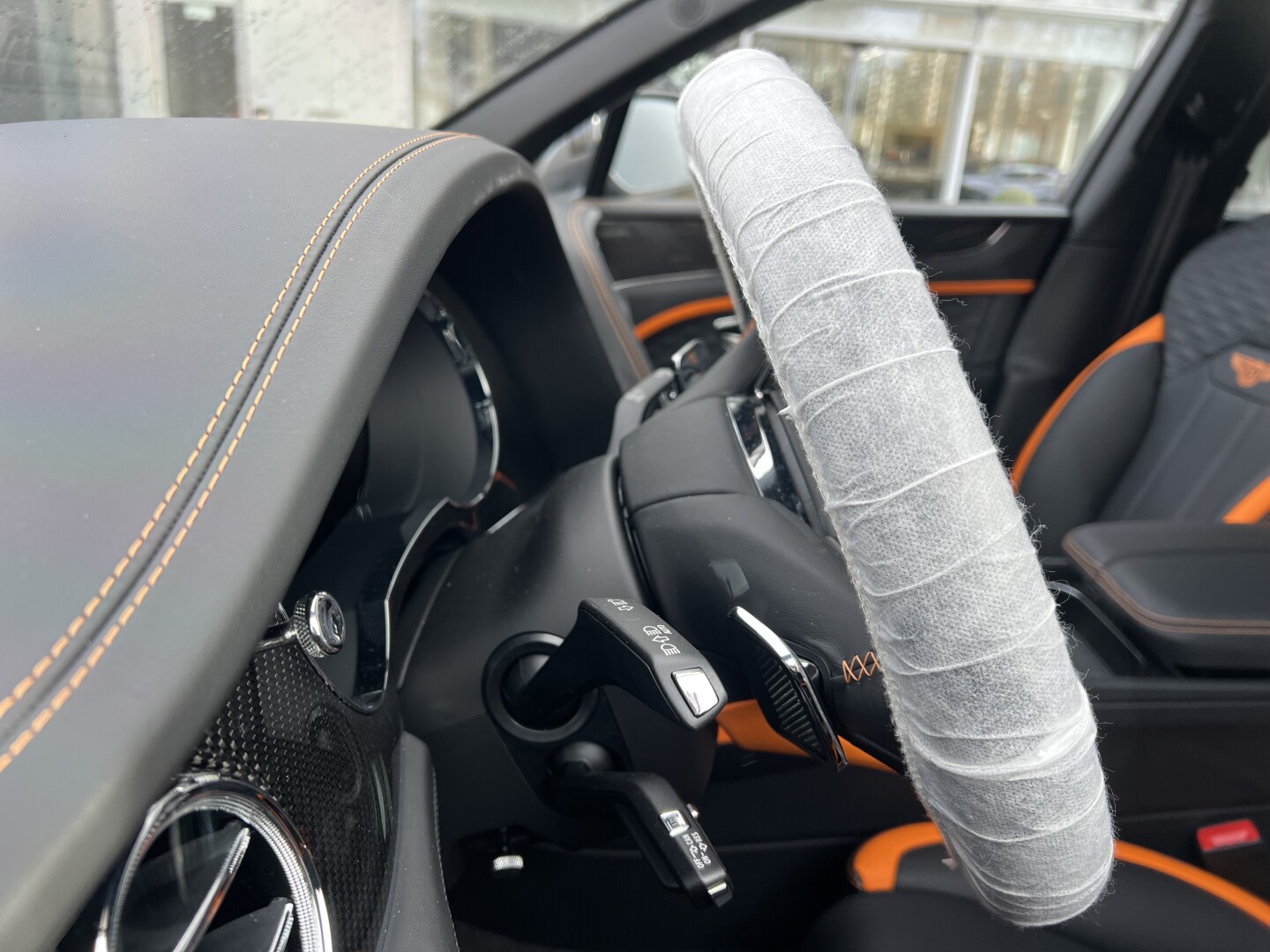 Bentley Bentayga Speed 650PS Black-Orange Paket З Німеччини (129466)