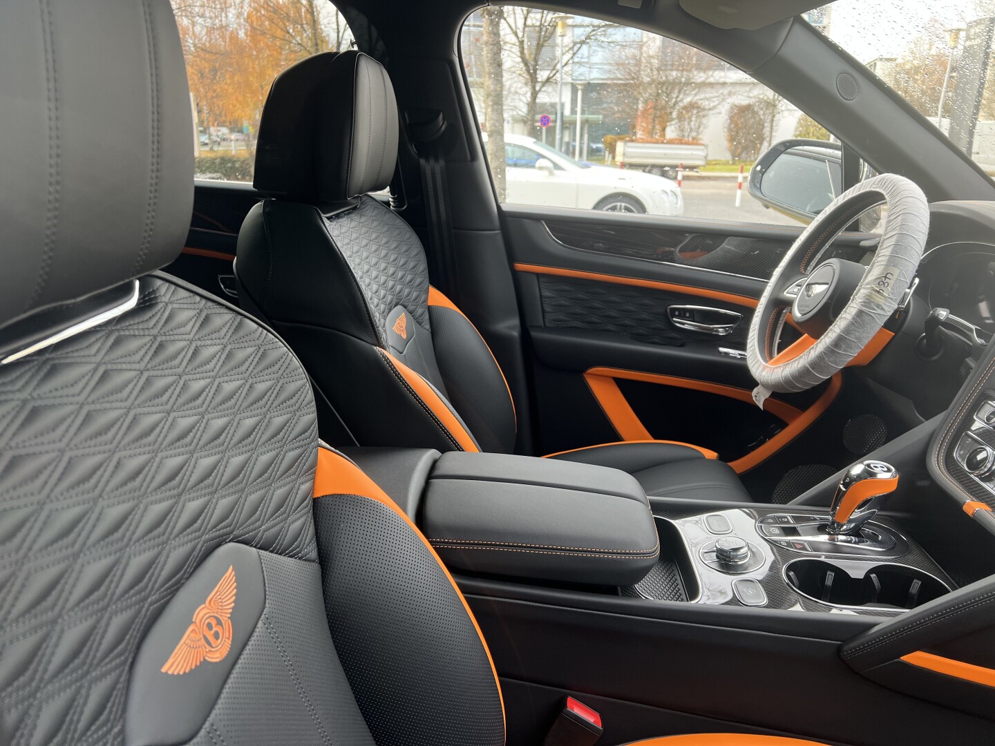 Bentley Bentayga Speed 650PS Black-Orange Paket З Німеччини (129483)
