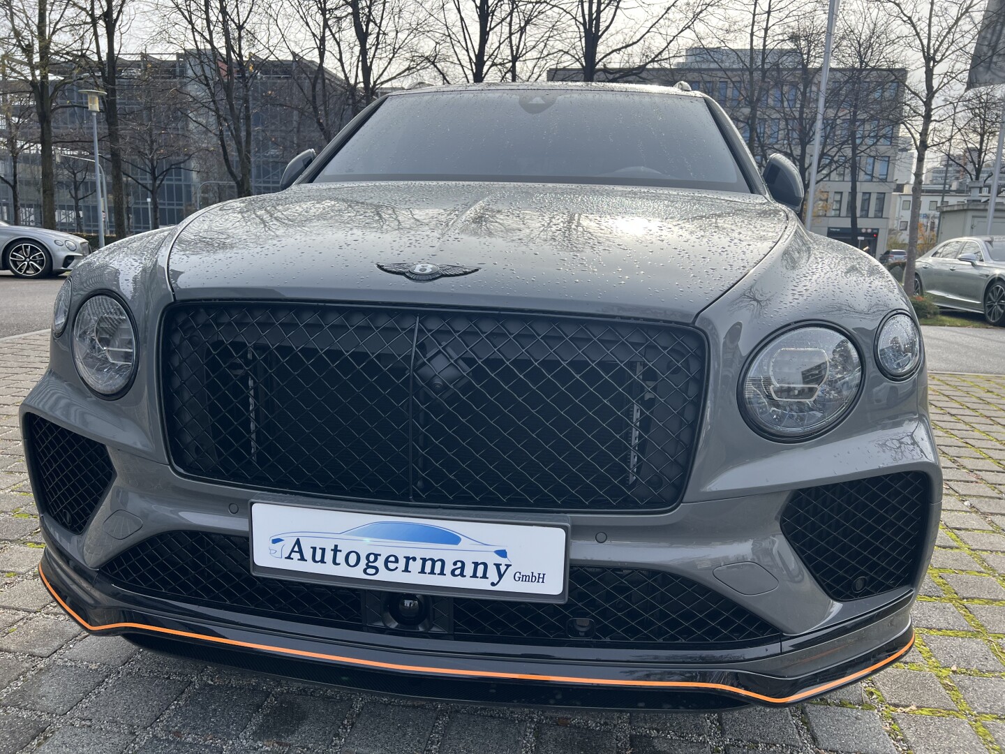 Bentley Bentayga Speed 650PS Black-Orange Paket З Німеччини (129490)