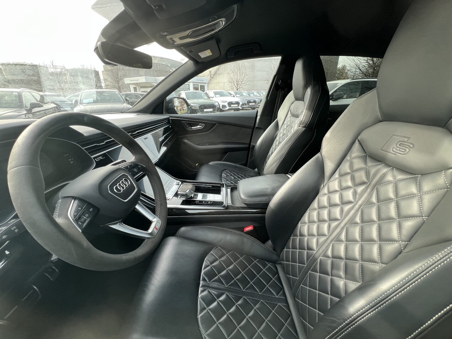 Audi SQ8 4.0TDI Quattro Black-Paket HDMatrix З Німеччини (129531)