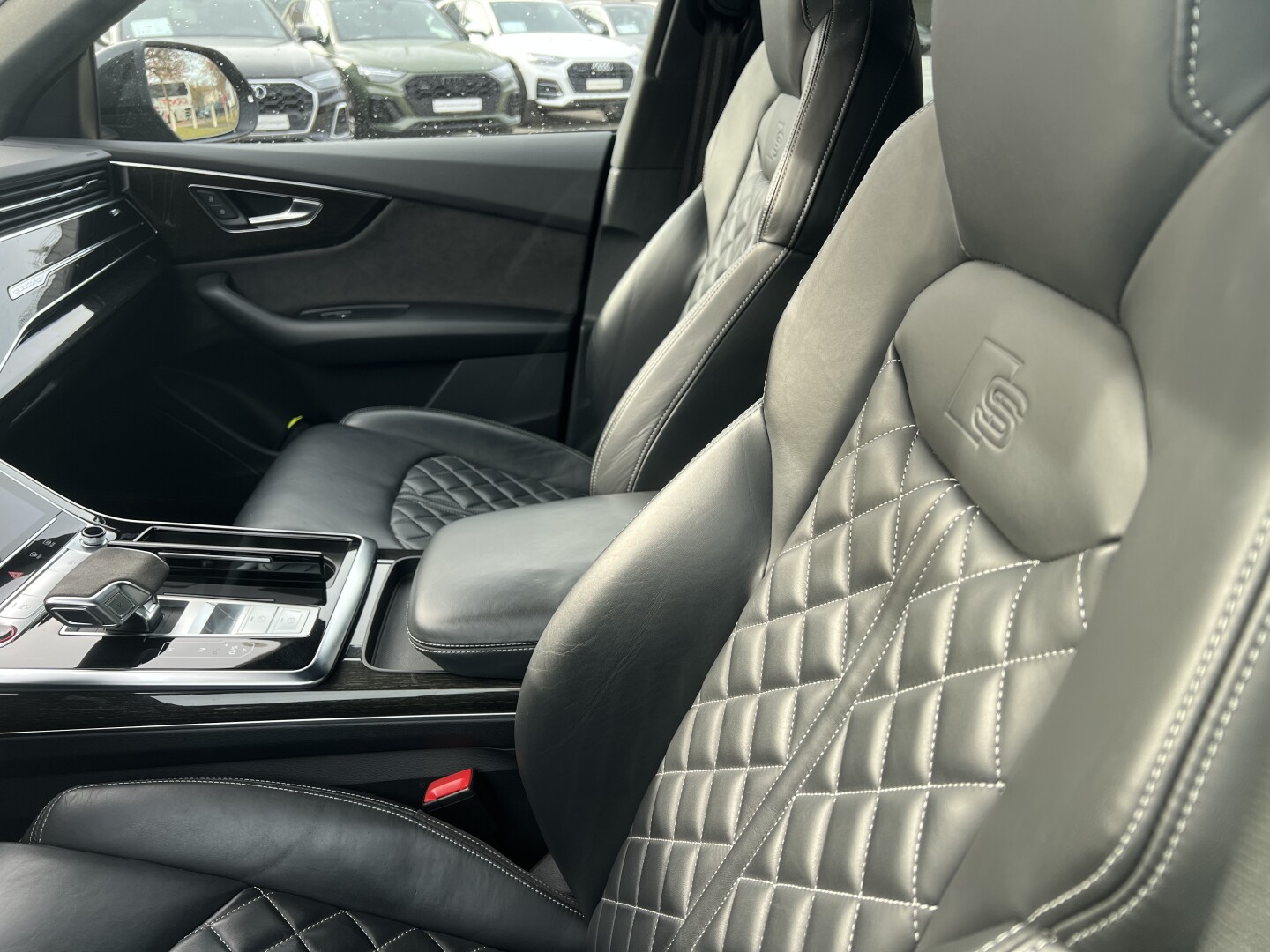 Audi SQ8 4.0TDI Quattro Black-Paket HDMatrix З Німеччини (129534)