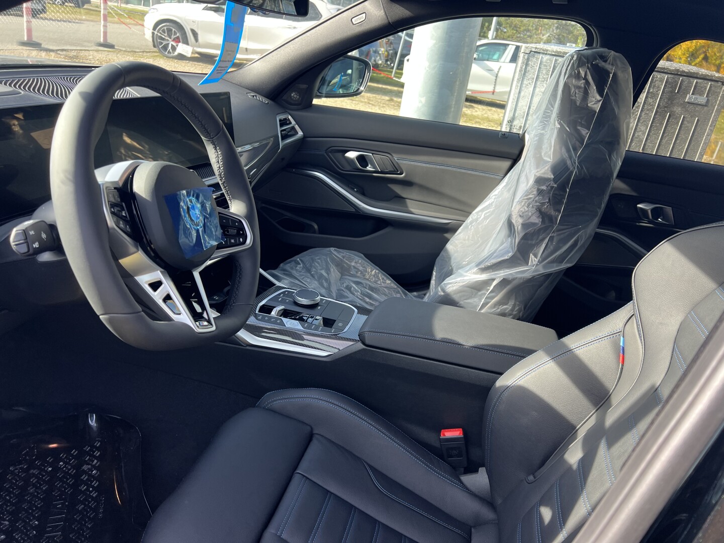 BMW 330e xDrive 292PS Hybrid M-Sport Black Paket З Німеччини (129557)