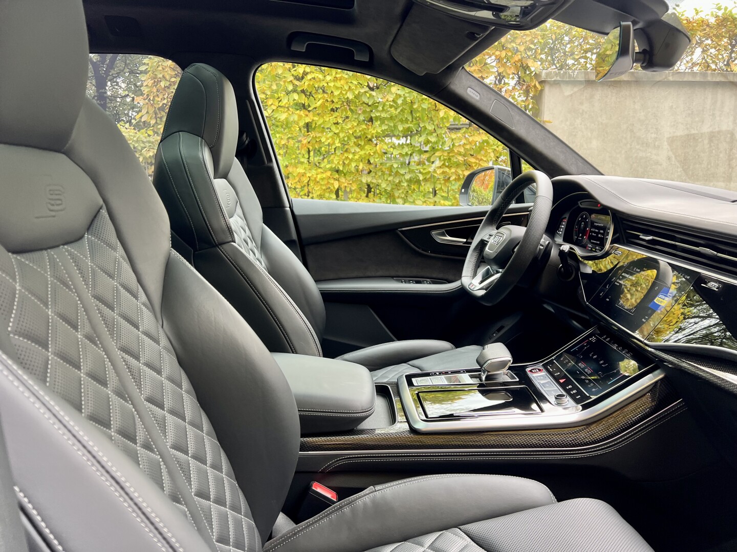 Audi SQ7 4.0TDI 435PS Black-Paket Ceramic-Brakes Matrix З Німеччини (129613)