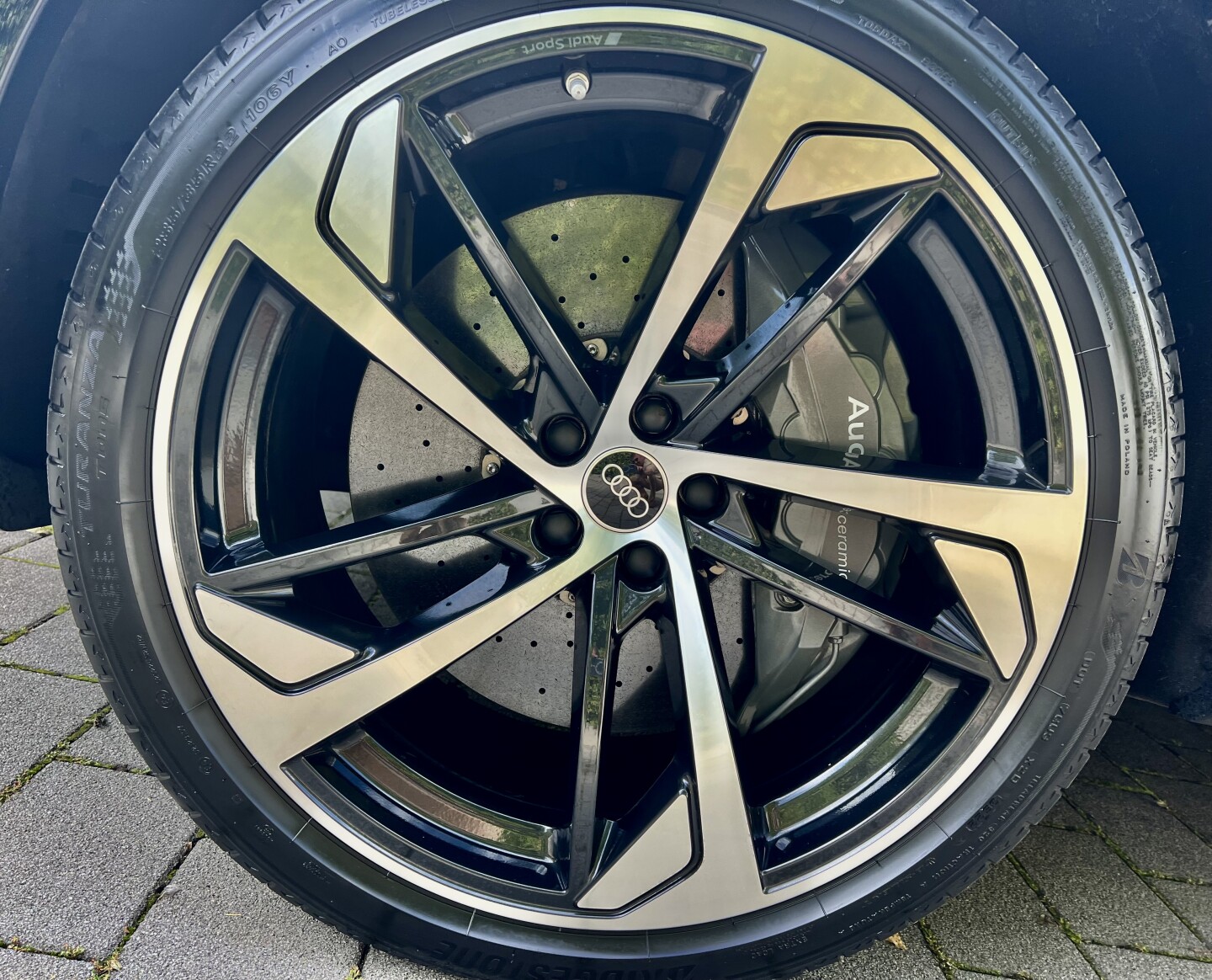 Audi SQ7 4.0TDI 435PS Black-Paket Ceramic-Brakes Matrix З Німеччини (129635)