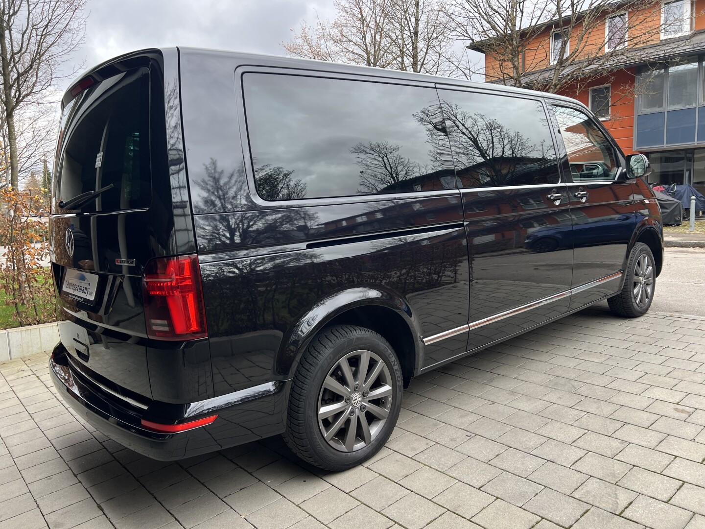 VW Multivan 2.0TDI Lang 4Motion DSG Highline LED З Німеччини (129667)