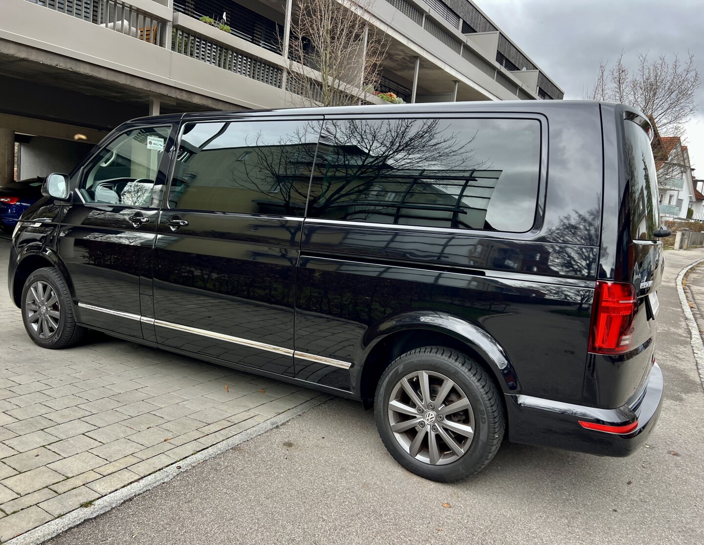 VW Multivan 2.0TDI Lang 4Motion DSG Highline LED З Німеччини (129645)