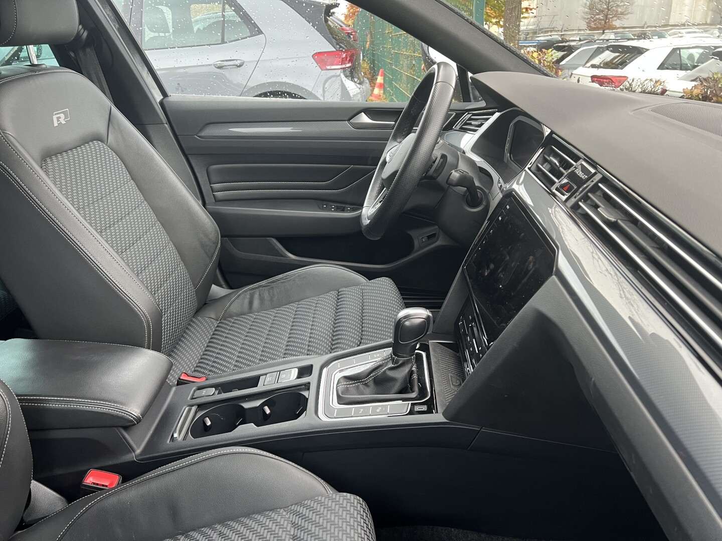 VW Passat 2.0TDI R-Line 200PS 4-Motion DSG LED З Німеччини (129840)