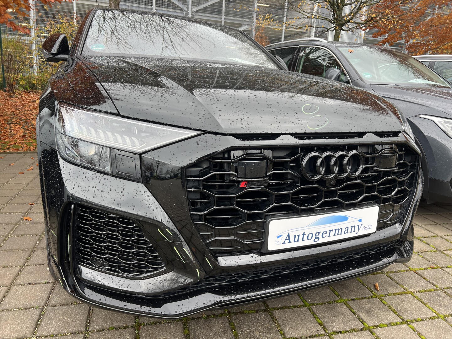 Audi RSQ8 4.0TFSI 600PS Black-Paket Individual З Німеччини (129958)