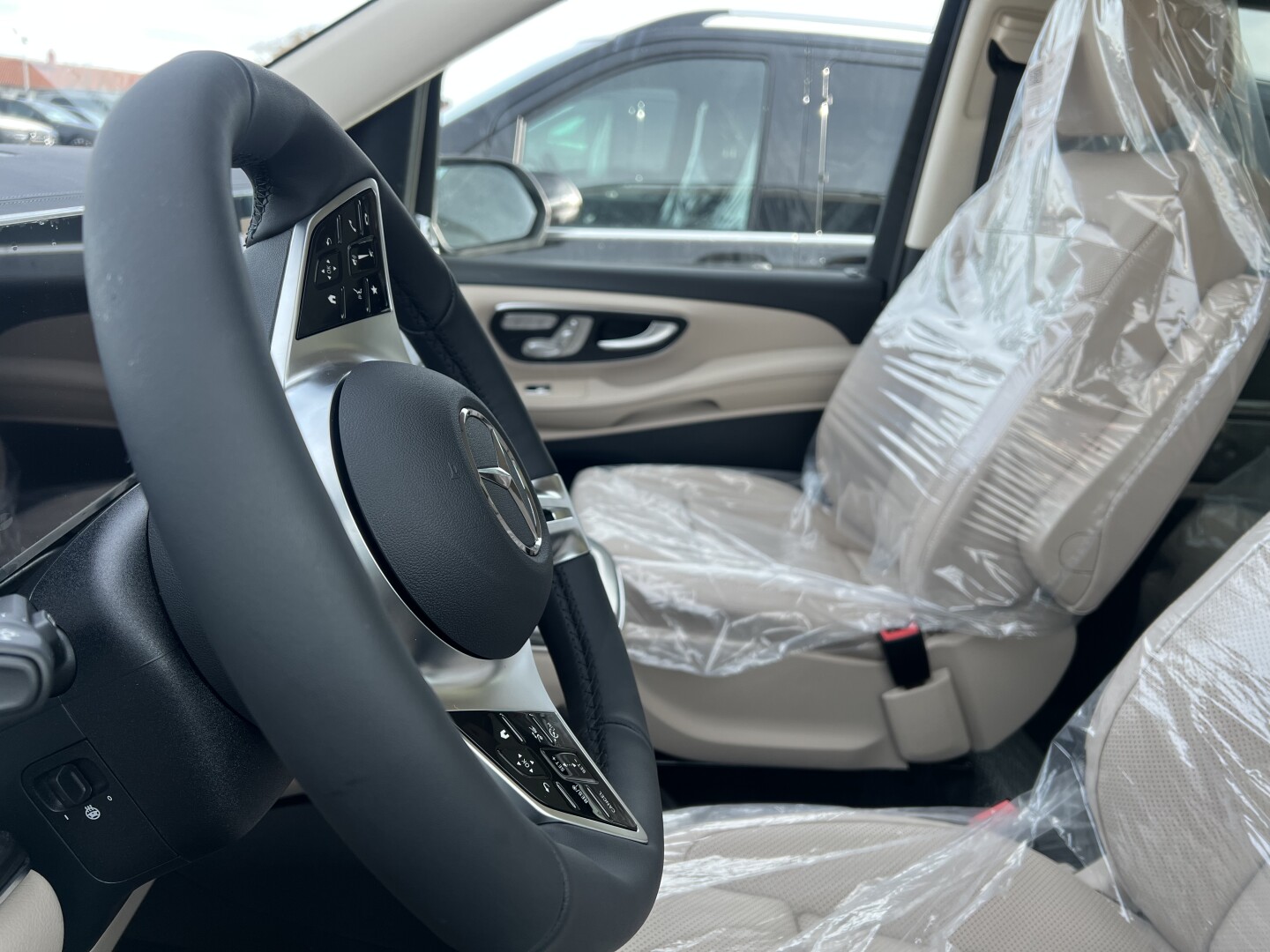 Mercedes-Benz V300d AMG 4Matic Lang Airmatic Exclusive Luxury-Seat З Німеччини (130183)