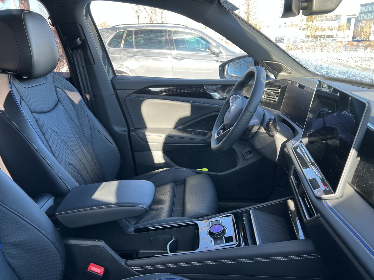 VW Tiguan 2.0TDI R-Line 193PS 4Motion Black-Paket З Німеччини (130253)