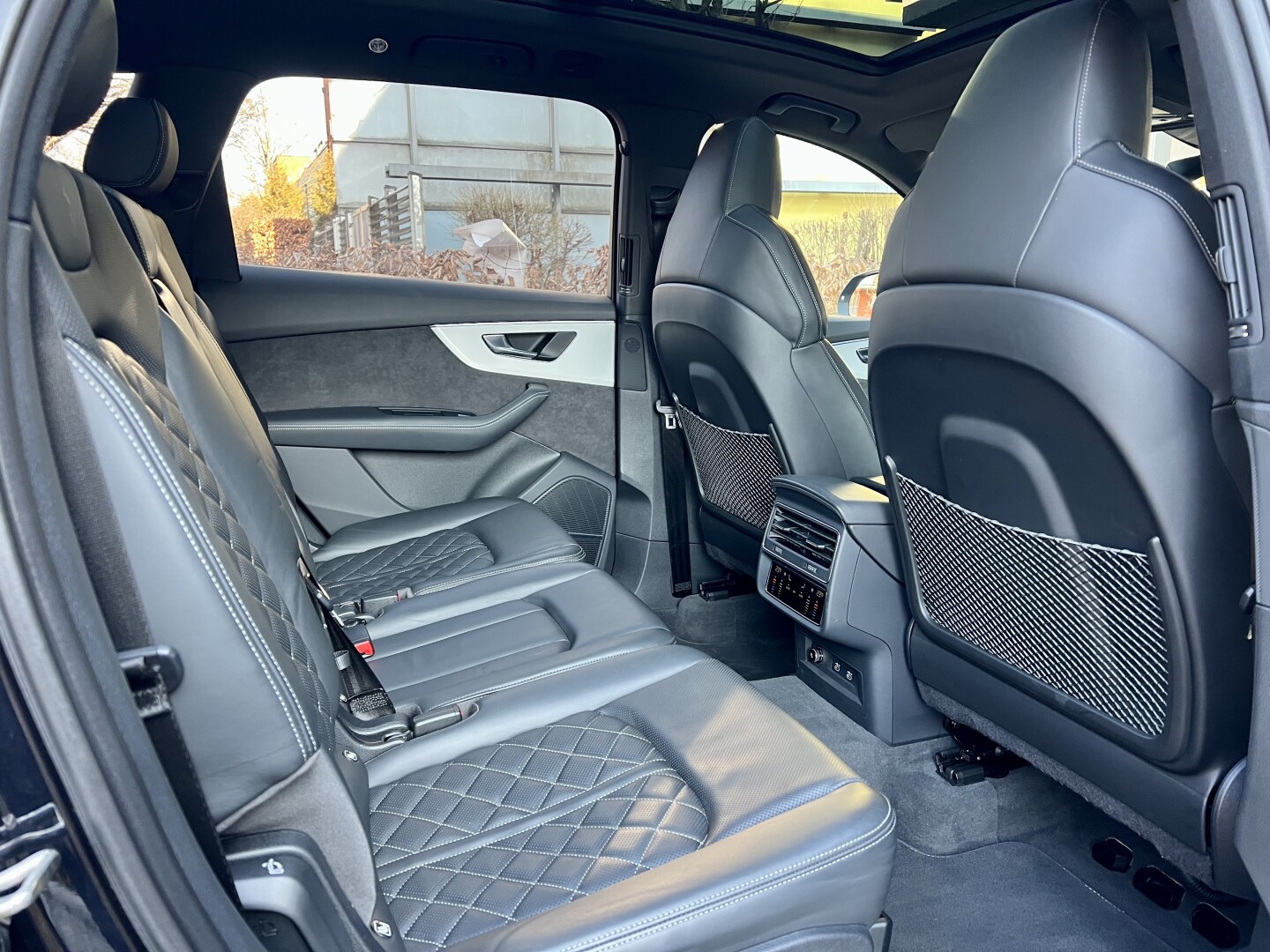 Audi SQ7 4.0TDI 435PS Black-Paket B&O Matrix 7-Seats З Німеччини (130387)