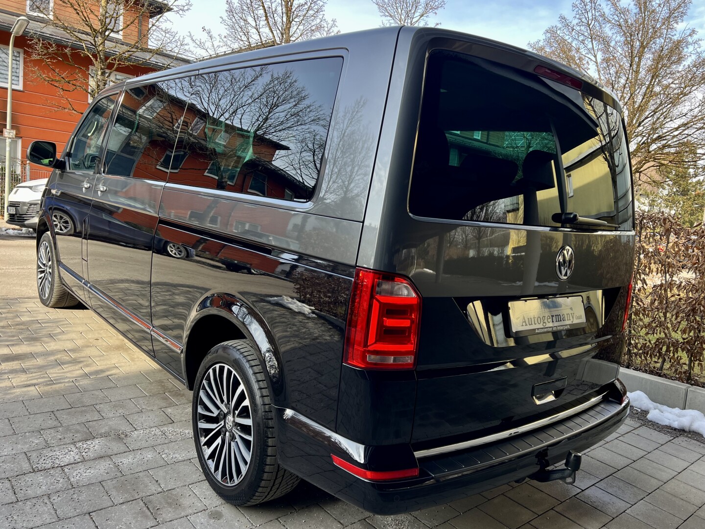 VW Multivan 2.0 TDI Bulli Lang 4Motion DSG LED З Німеччини (130438)